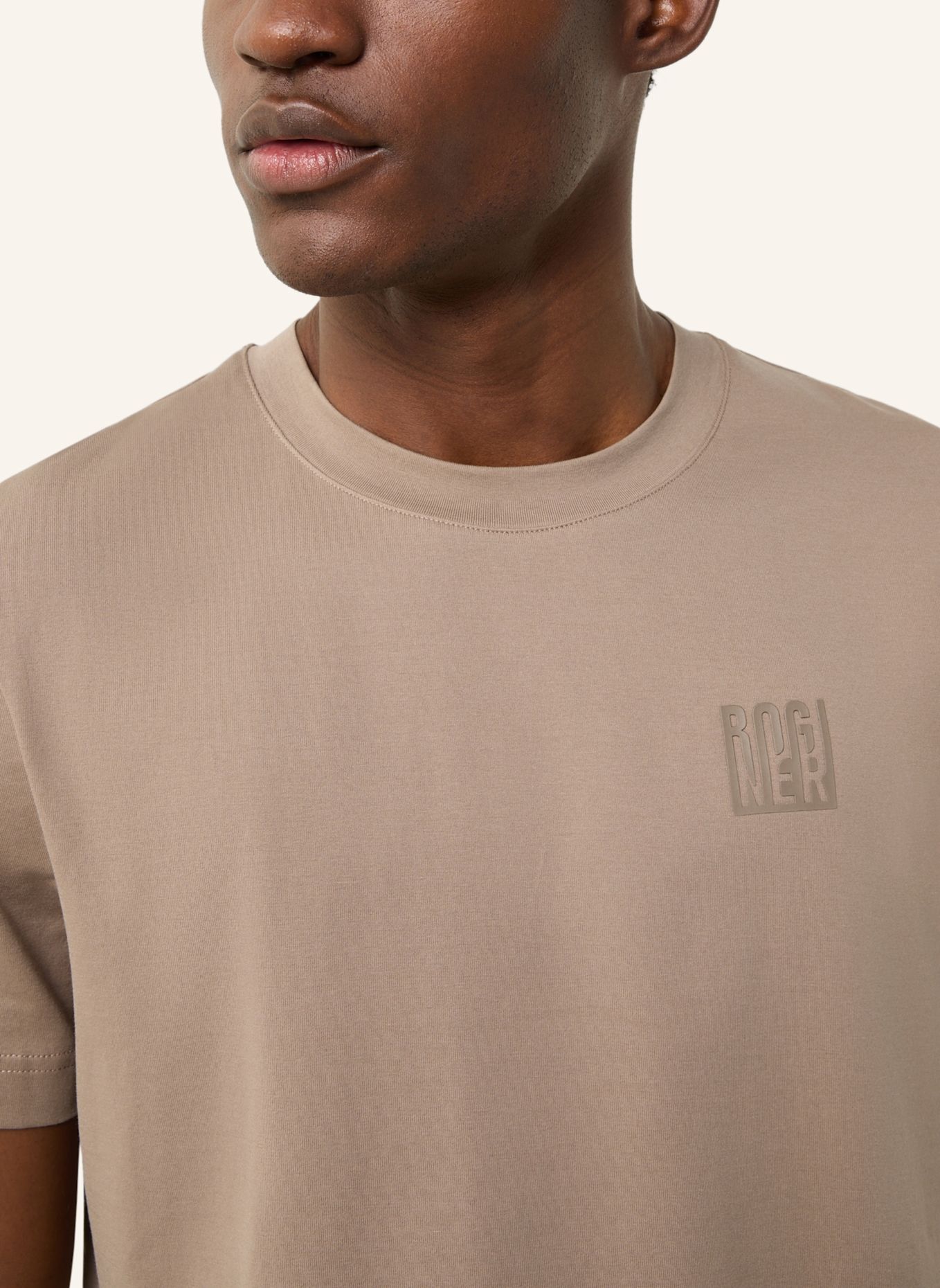 BOGNER T-Shirt: BRAUN