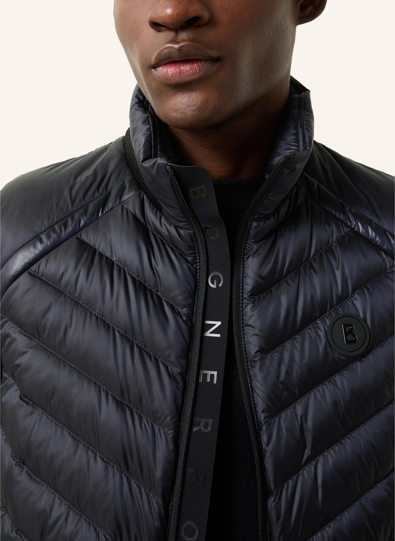 BOGNER Daunenweste: DUNKELBLAU