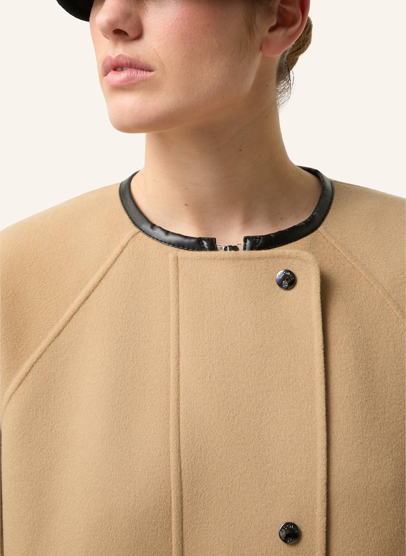 BOGNER Cape: CAMEL