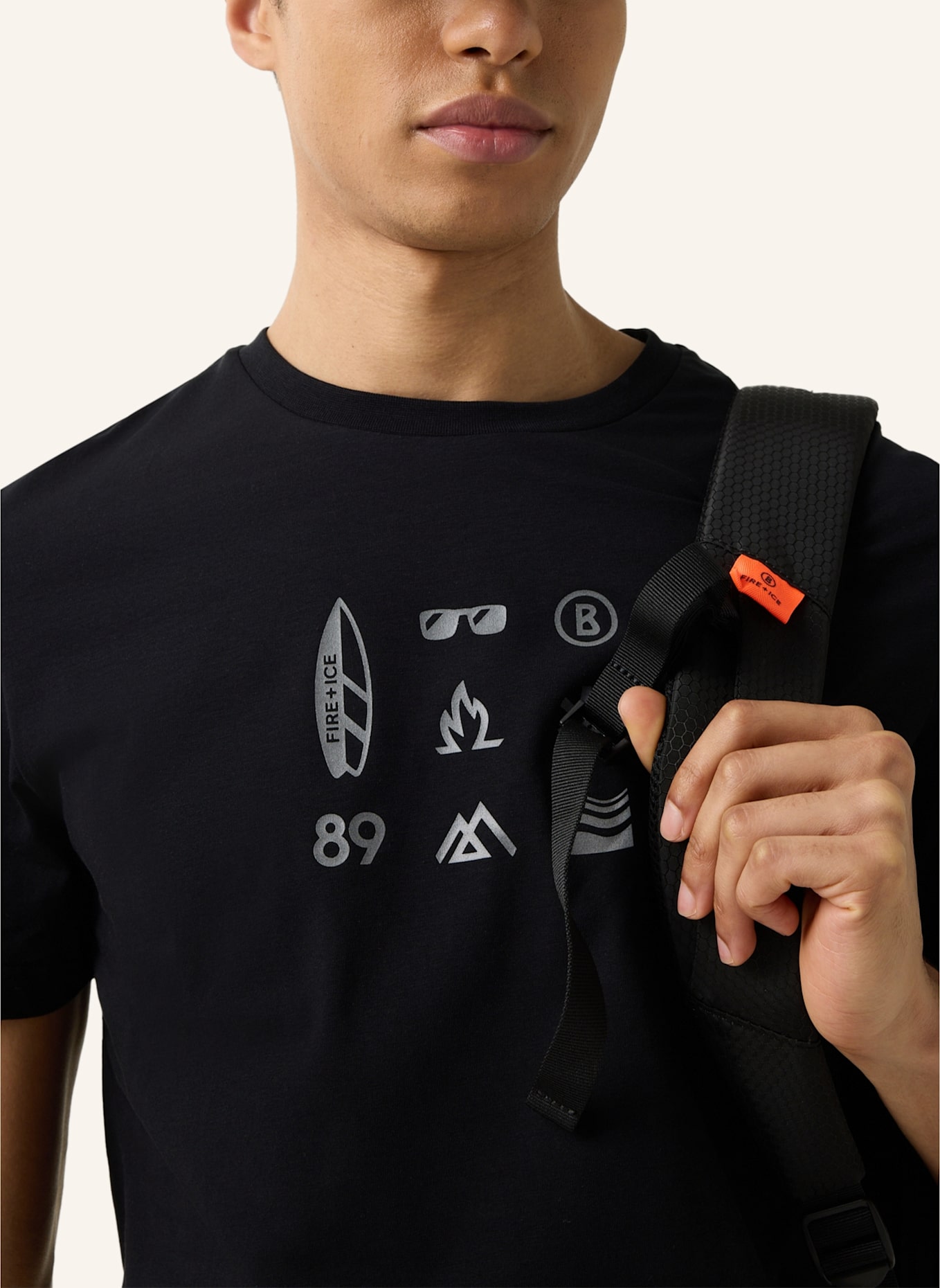 FIRE+ICE T-Shirt: SCHWARZ