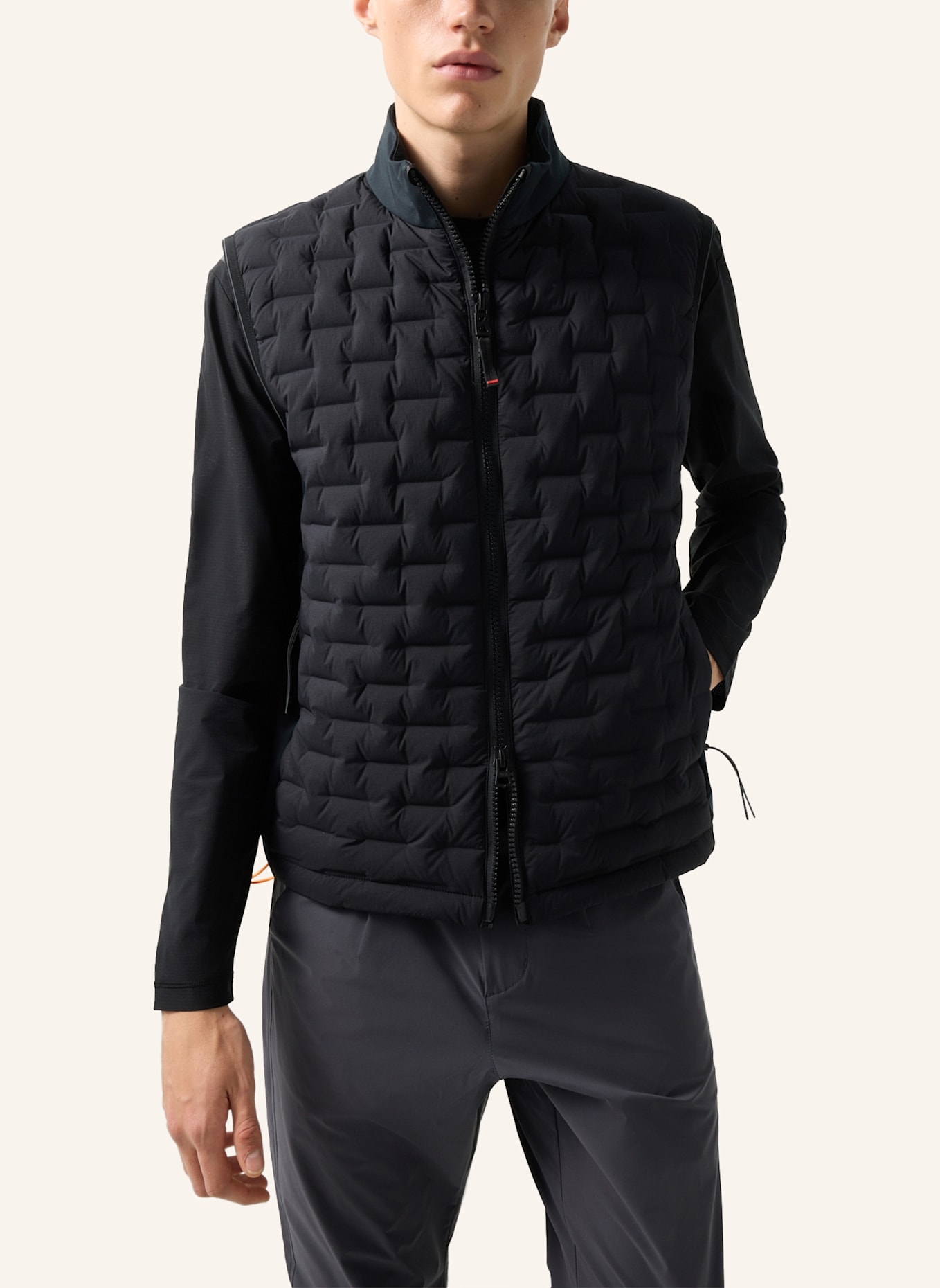 FIRE+ICE Daunenweste: SCHWARZ