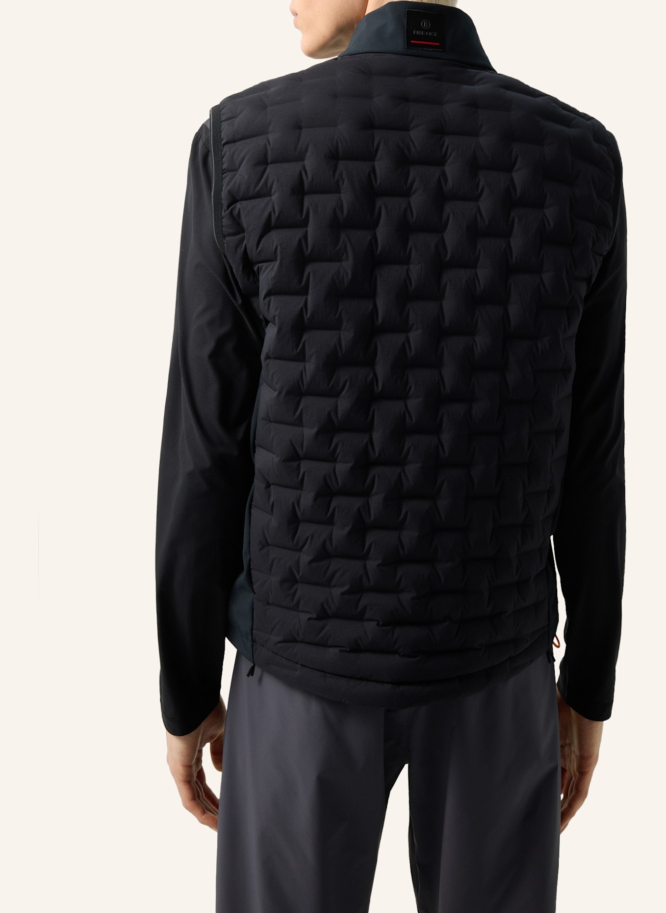 FIRE+ICE Daunenweste: SCHWARZ