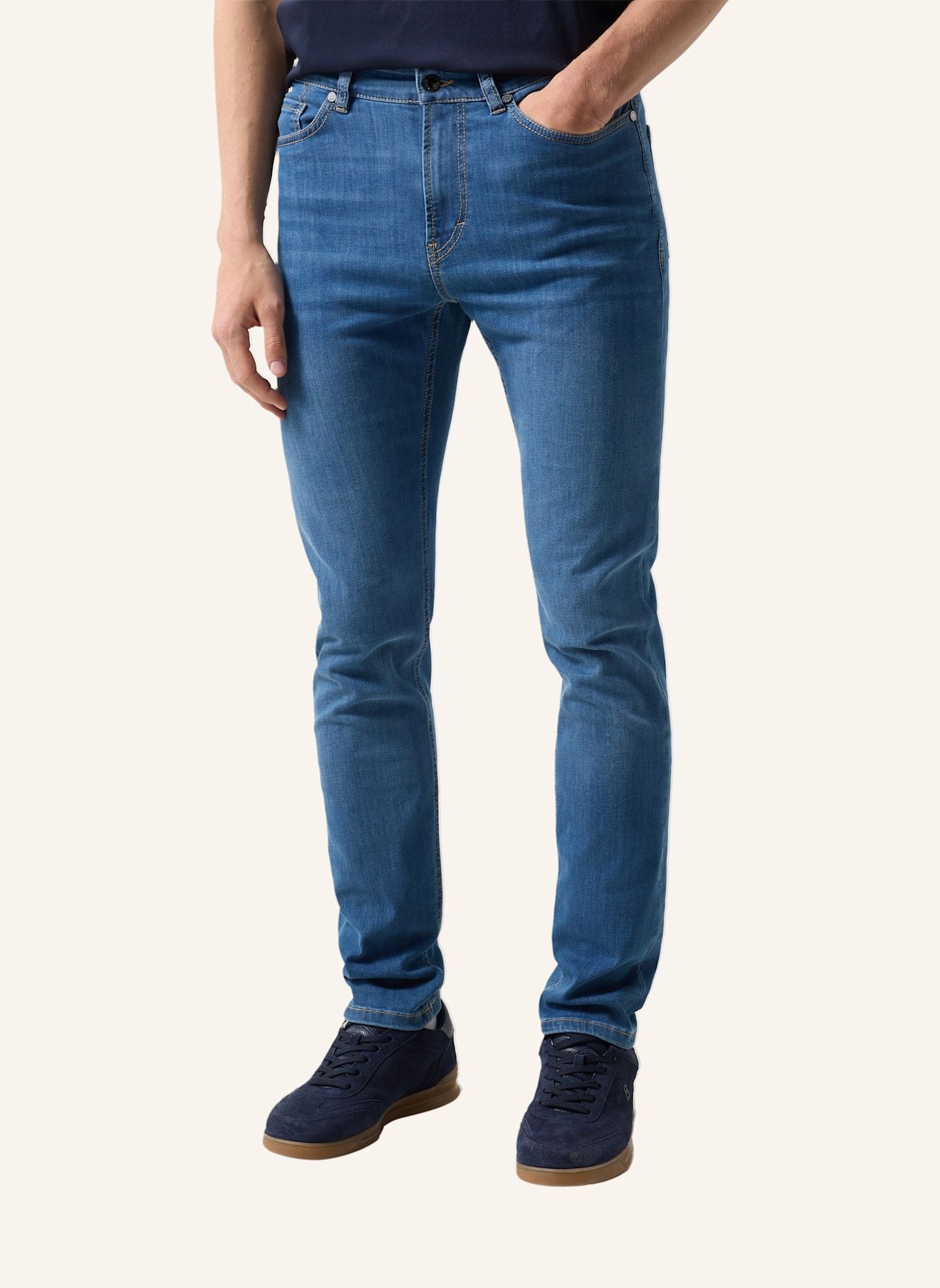 BOGNER Jeans: BLAU