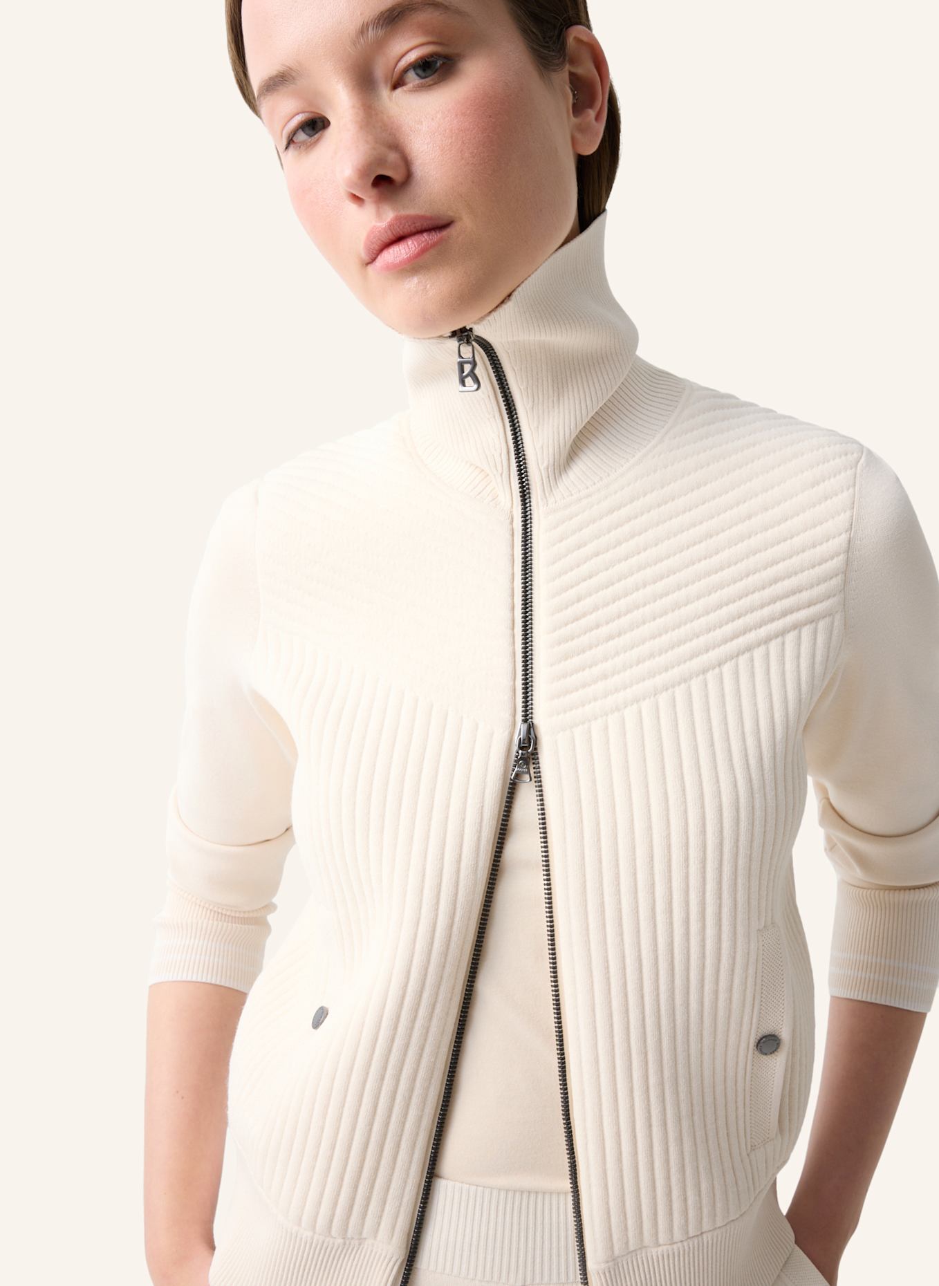 BOGNER Strickjacke: CREME