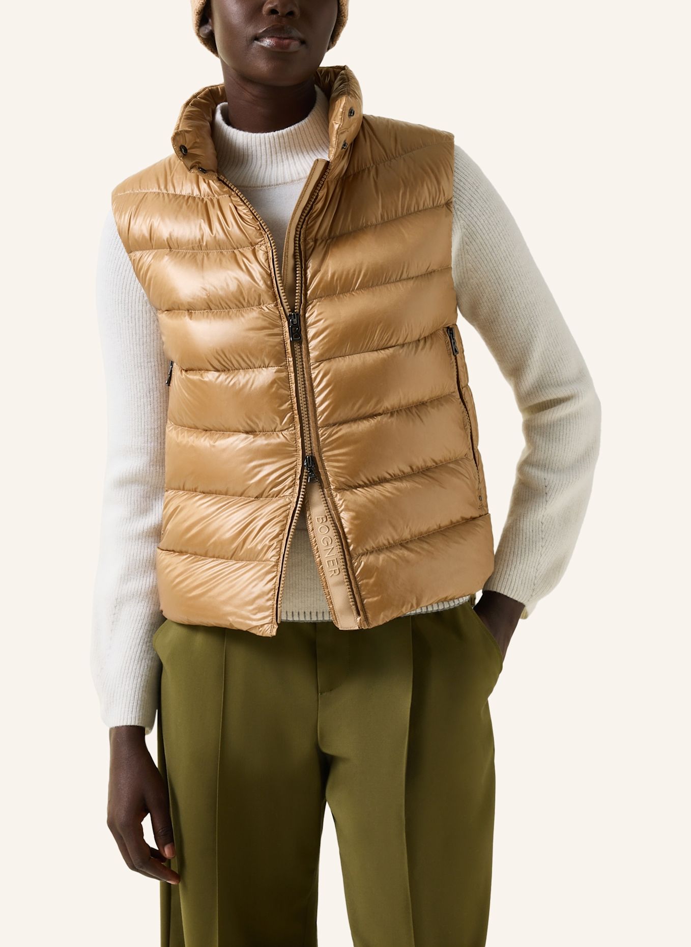 BOGNER Lichtgewicht donsvest Milly: CAMEL