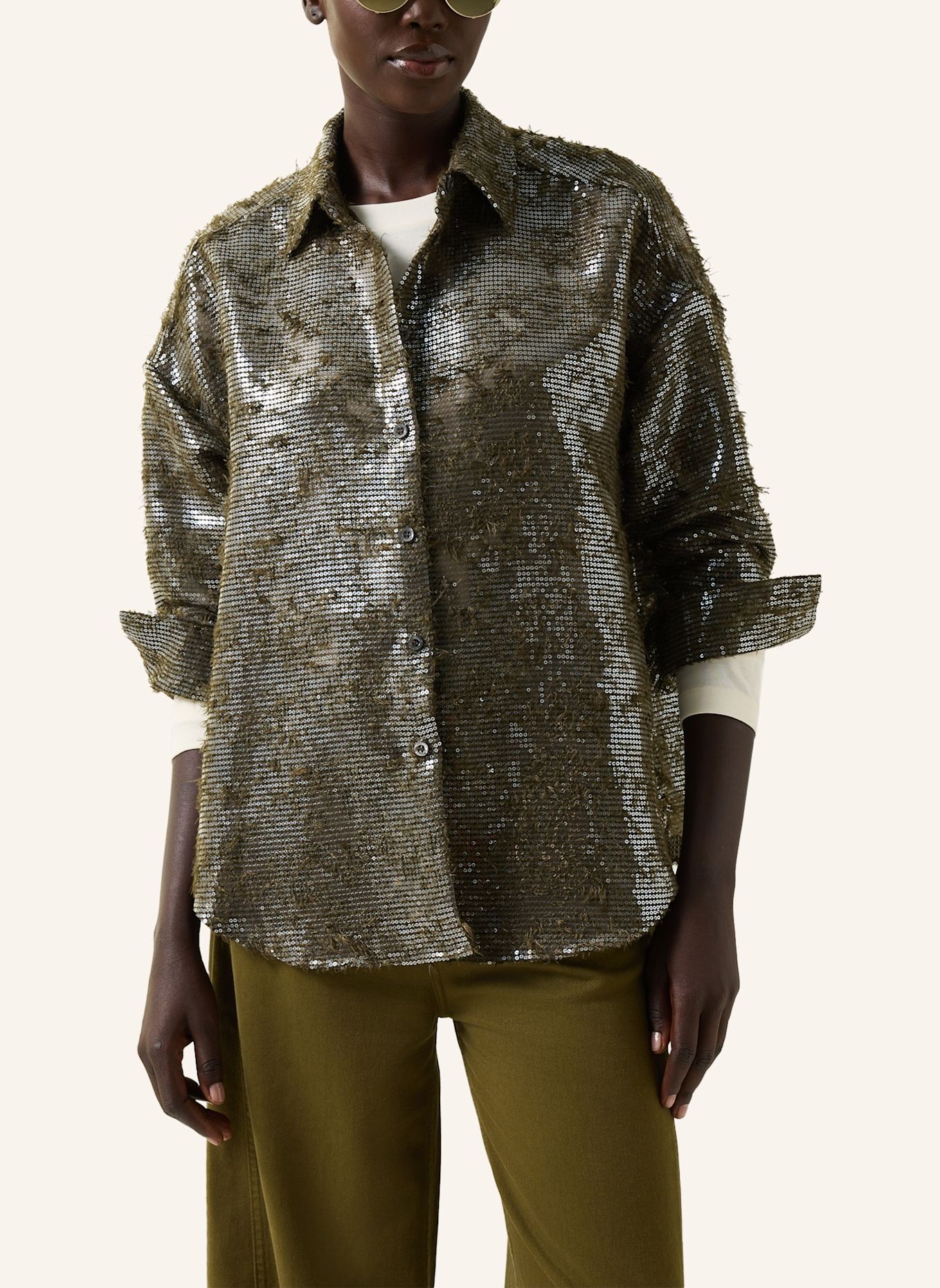 BOGNER Bluse mit Pailletten: OLIV