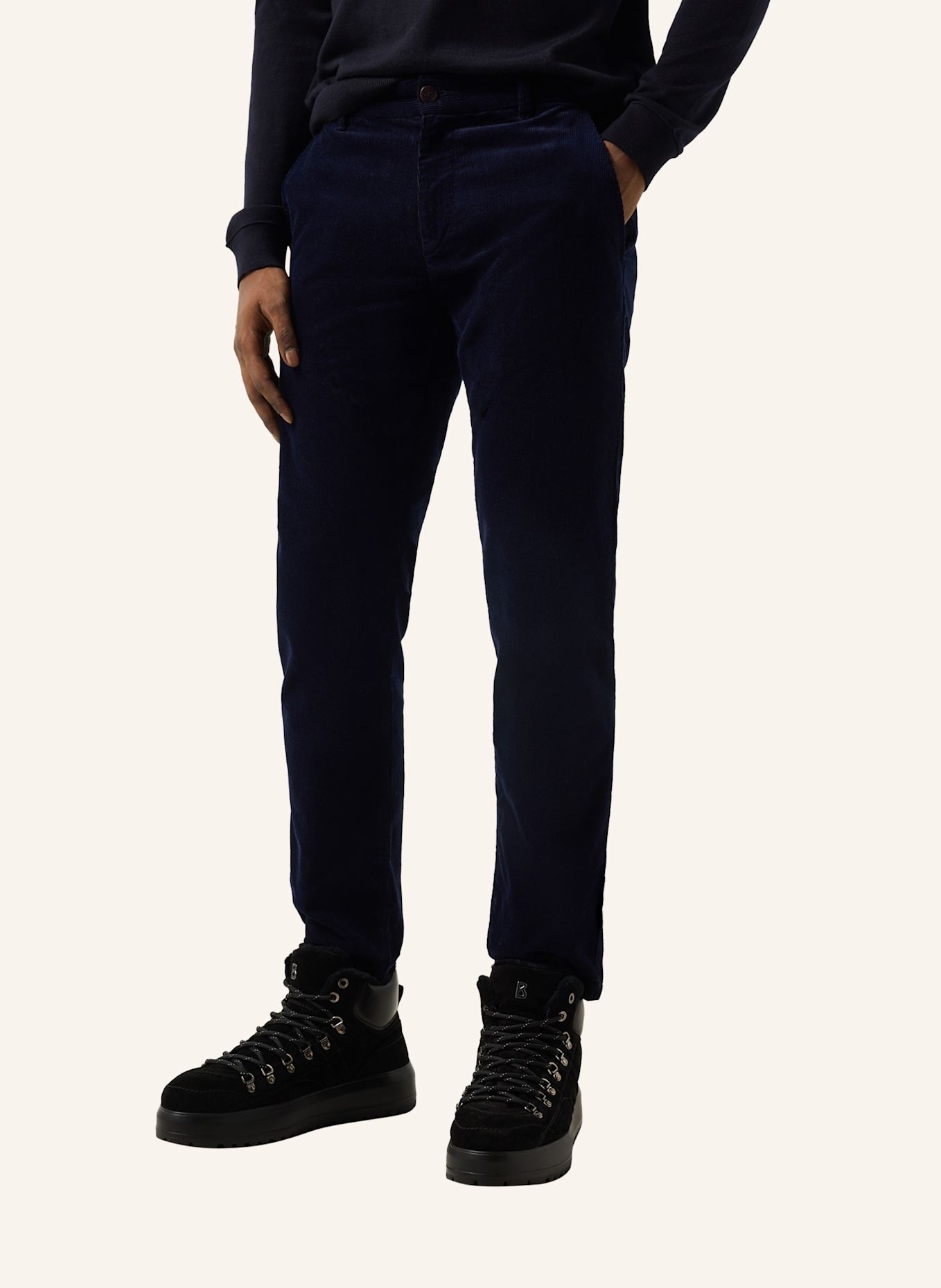 BOGNER Cordbroek Riley Casual: DONKERBLAUW