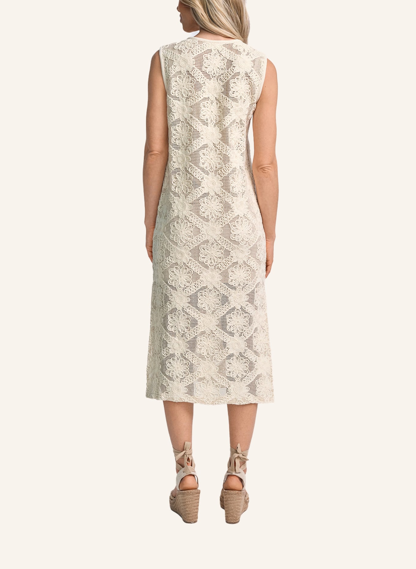 CLAIRE LUISE Besticktes Chiffonkleid: BEIGE