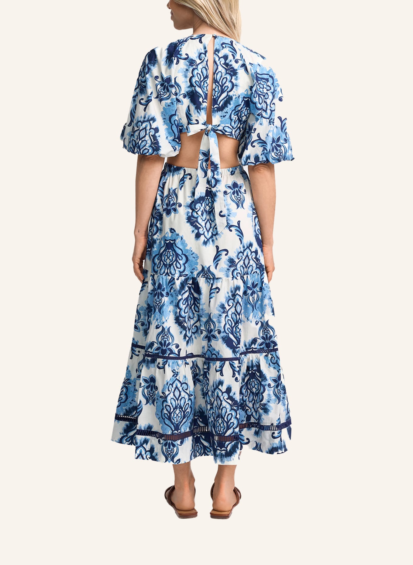 CLAIRE LUISE Cut-out Kleid Floral: BLAU