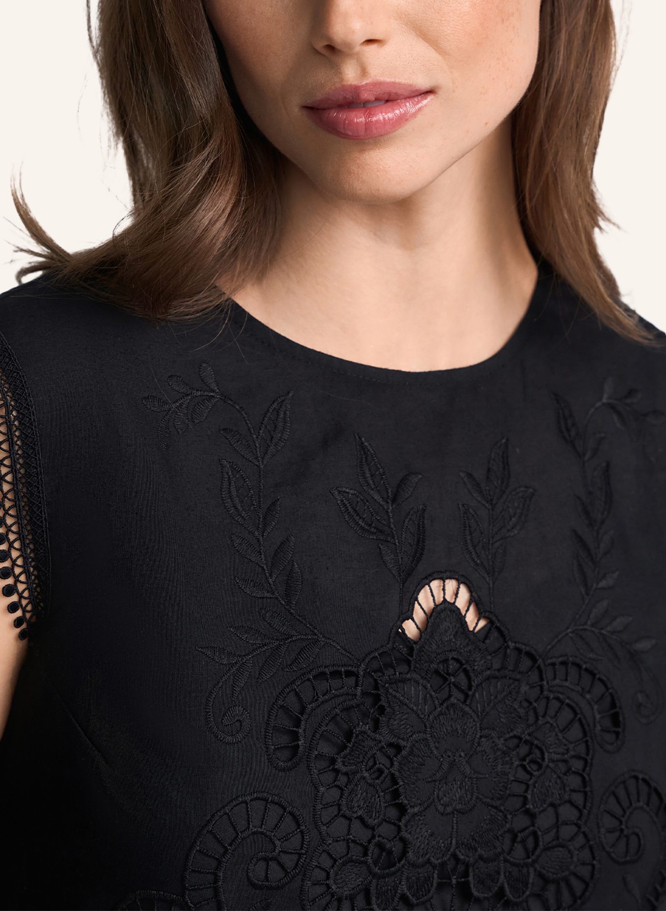 CLAIRE LUISE Spitzentop: SCHWARZ