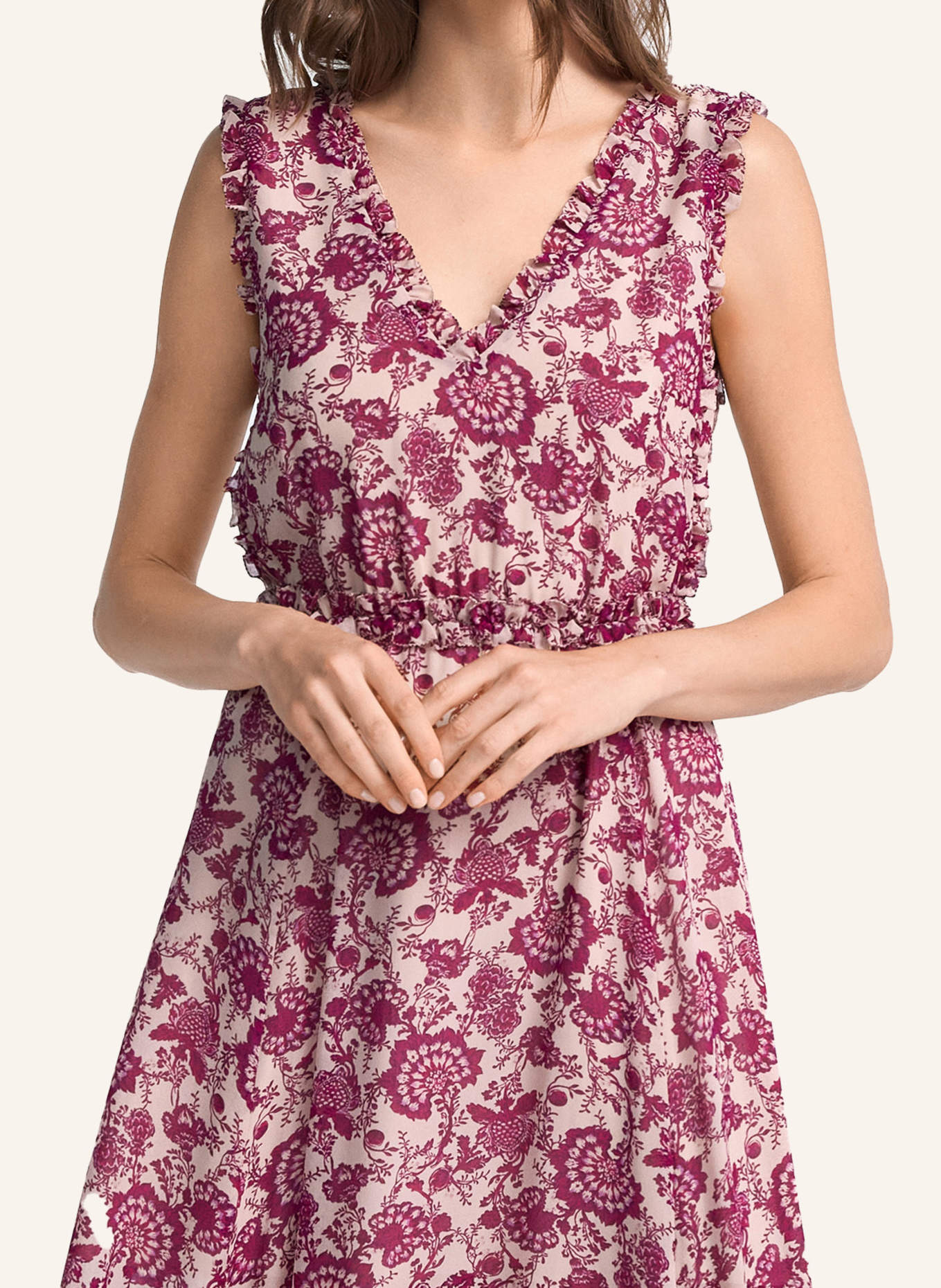 CLAIRE LUISE Talliertes Maxikleid: LILA