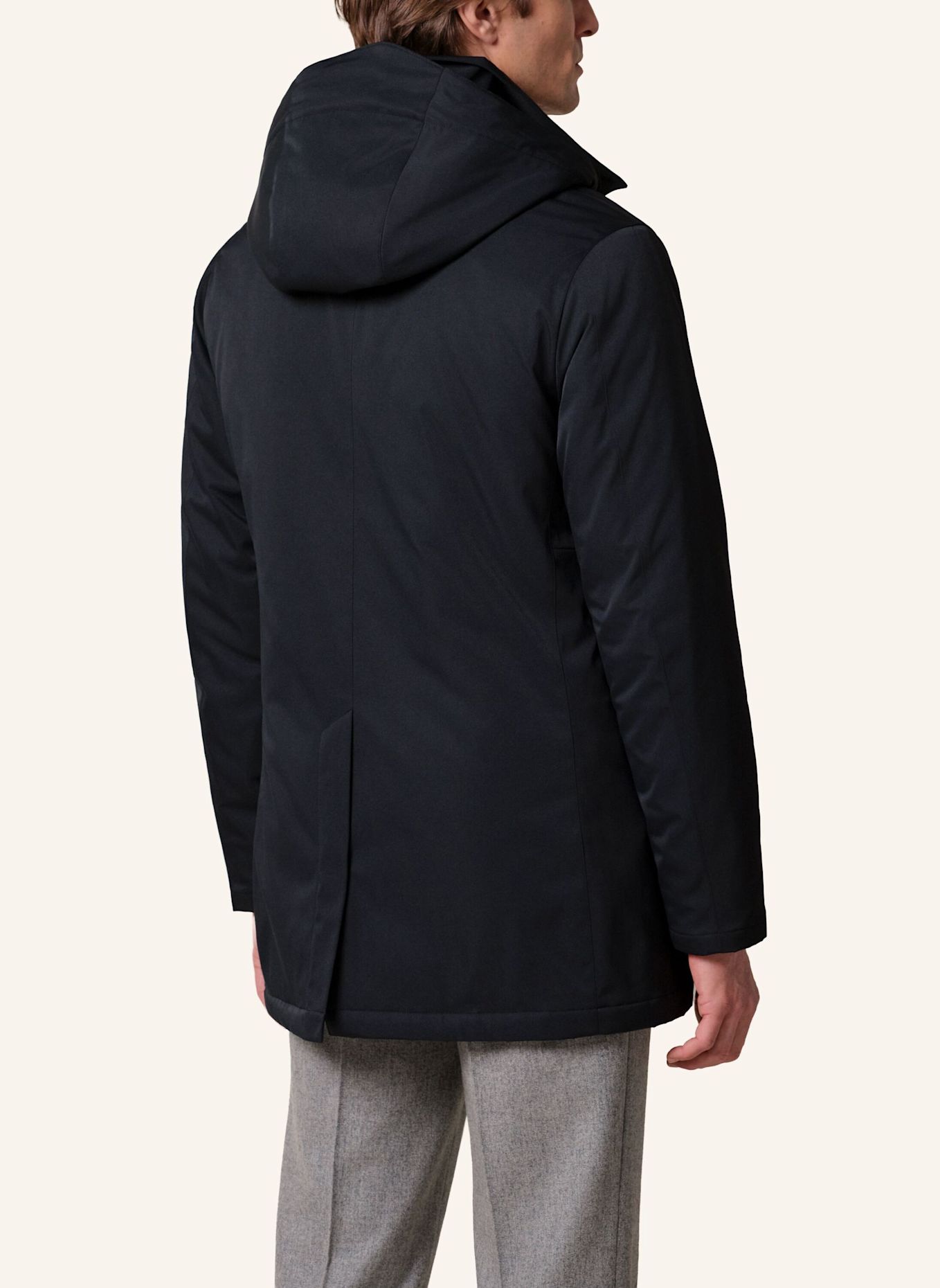 PROFUOMO Mäntel: SCHWARZ