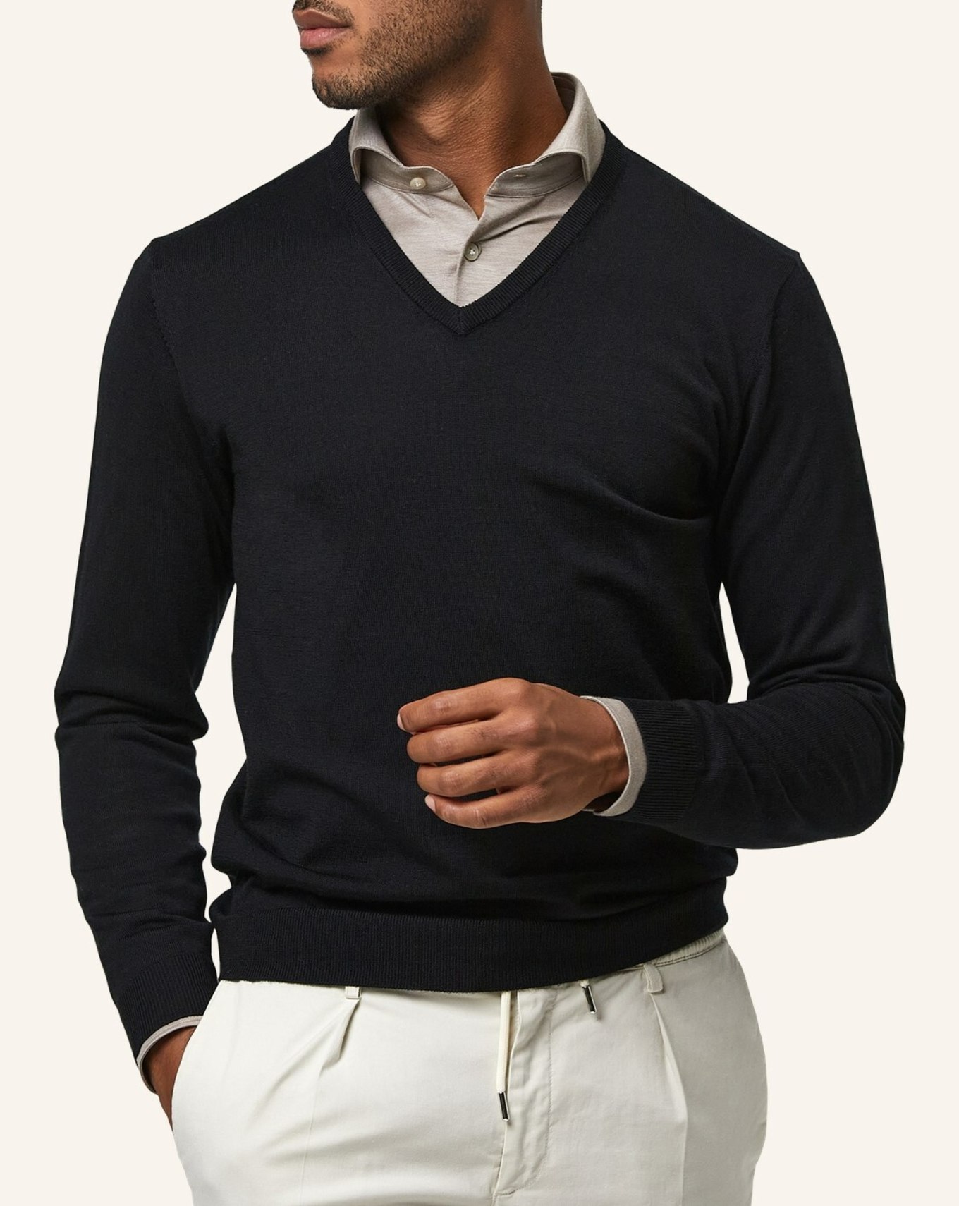 PROFUOMO Pullover mit V-Ausschnitt, Farbe: SCHWARZ (Bild 3)