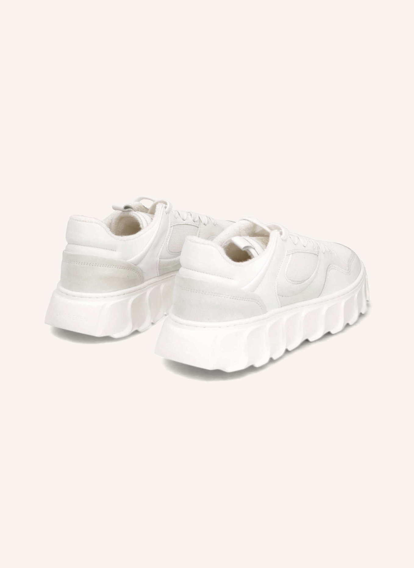 Apple of Eden Sneaker: WEISS