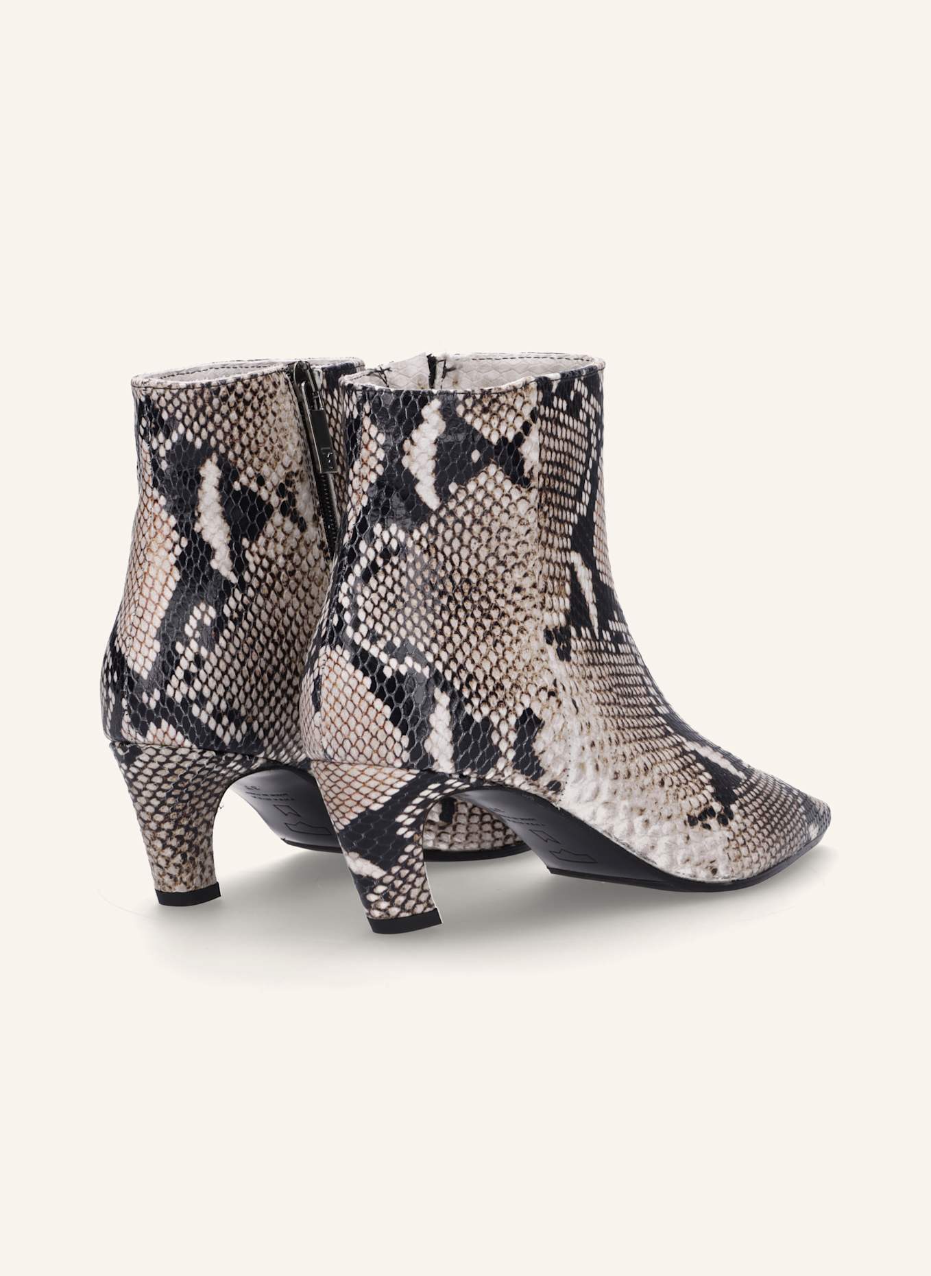 THEA MIKA Stiefeletten: WEISS/ SCHWARZ