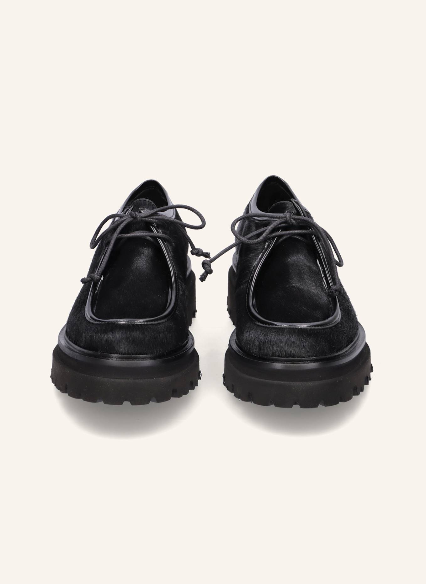 THEA MIKA Halbschuhe: SCHWARZ