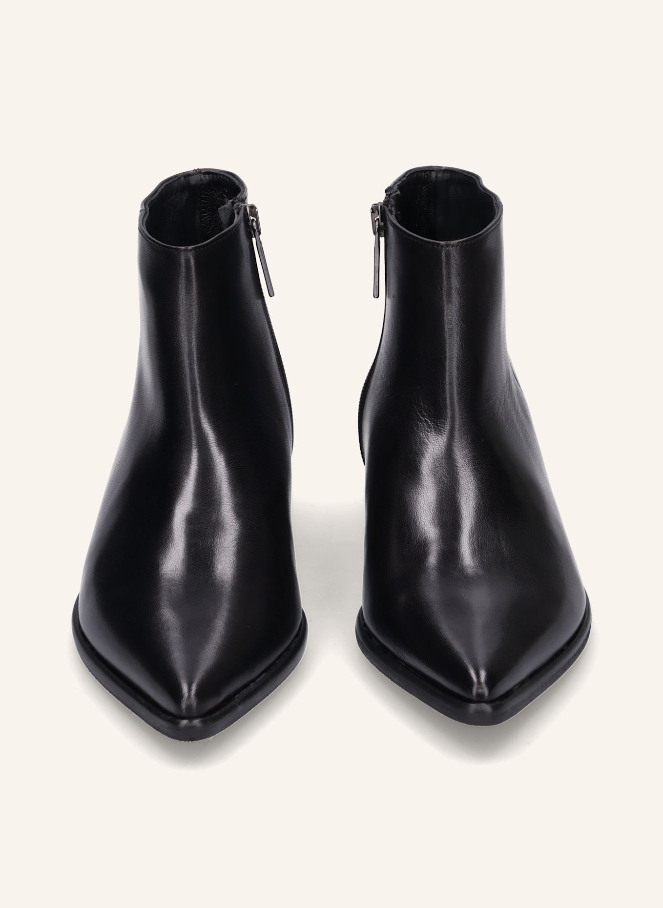 THEA MIKA Stiefeletten: SCHWARZ