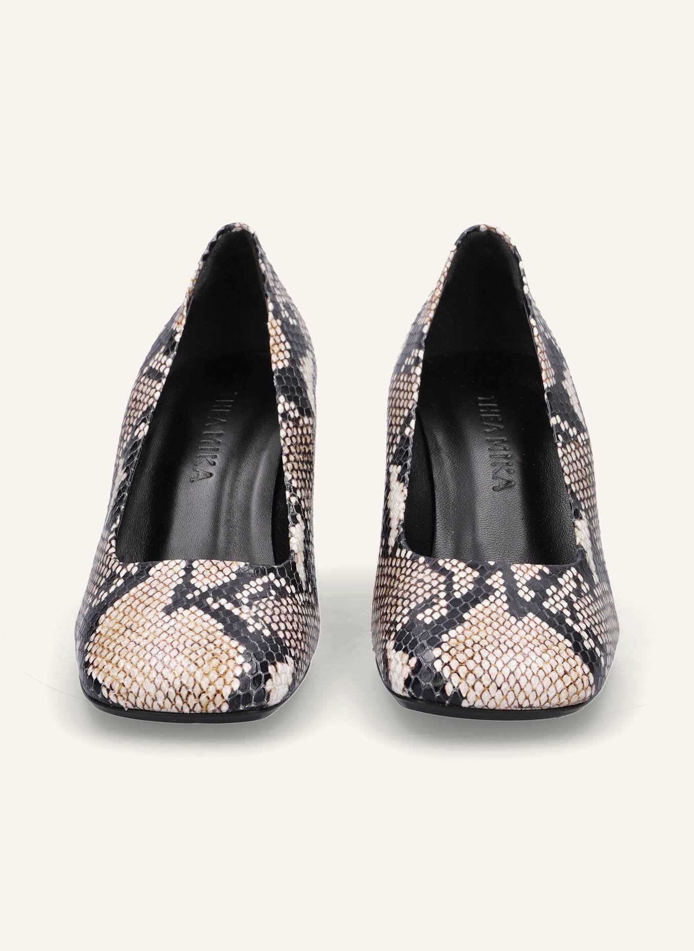 THEA MIKA Pumps: WEISS/ SCHWARZ