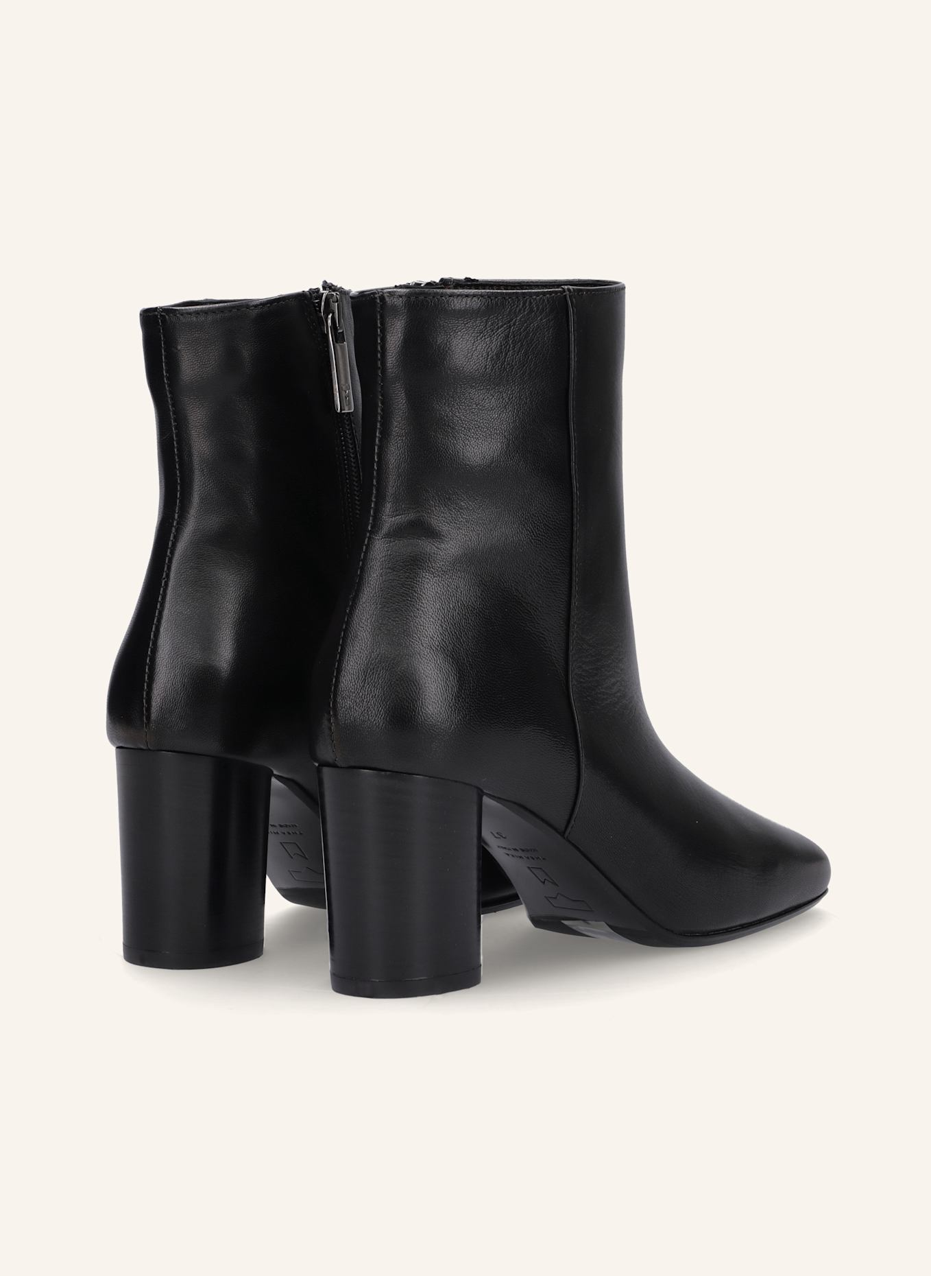 THEA MIKA Stiefeletten: SCHWARZ