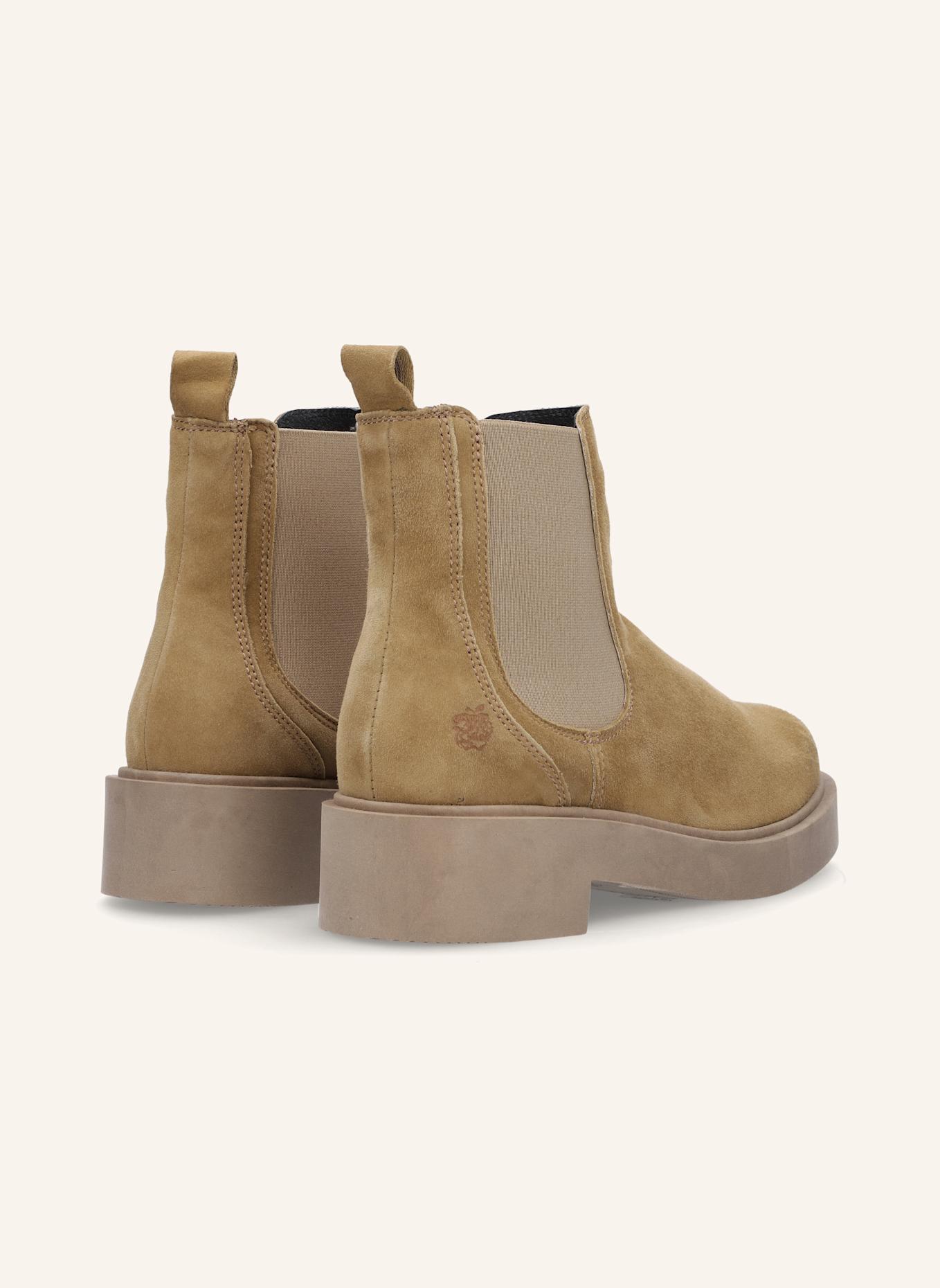 Apple of Eden Chelsea Boots: BRAUN