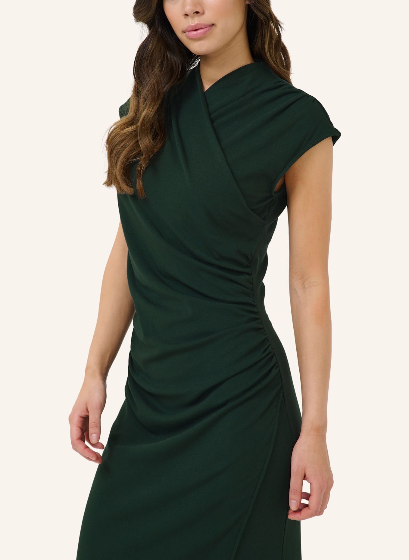 MY ESSENTIAL WARDROBE NUPTIMW Kleid: DUNKELGRÜN