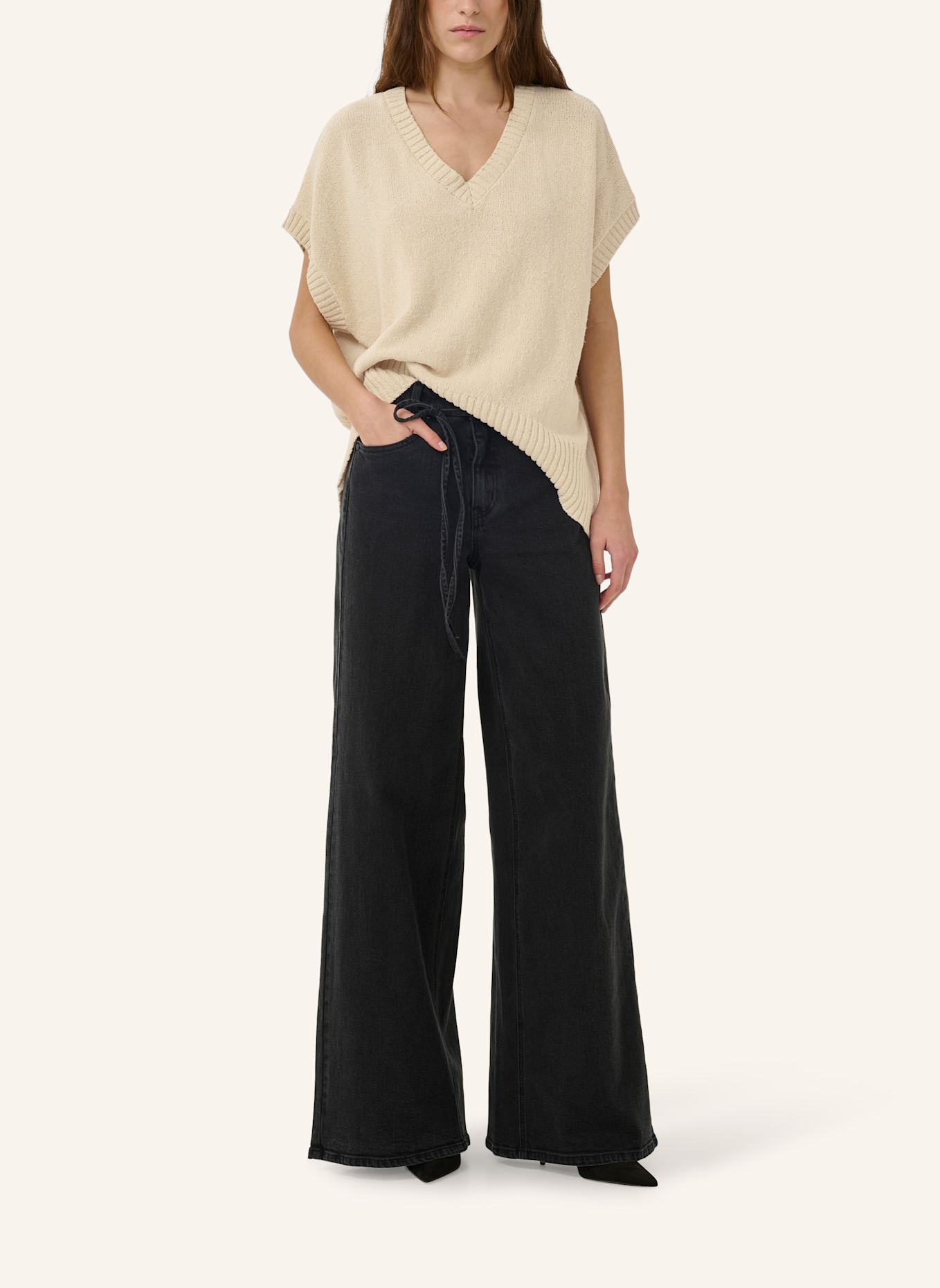 MY ESSENTIAL WARDROBE Pullunder MWDIVA: BEIGE