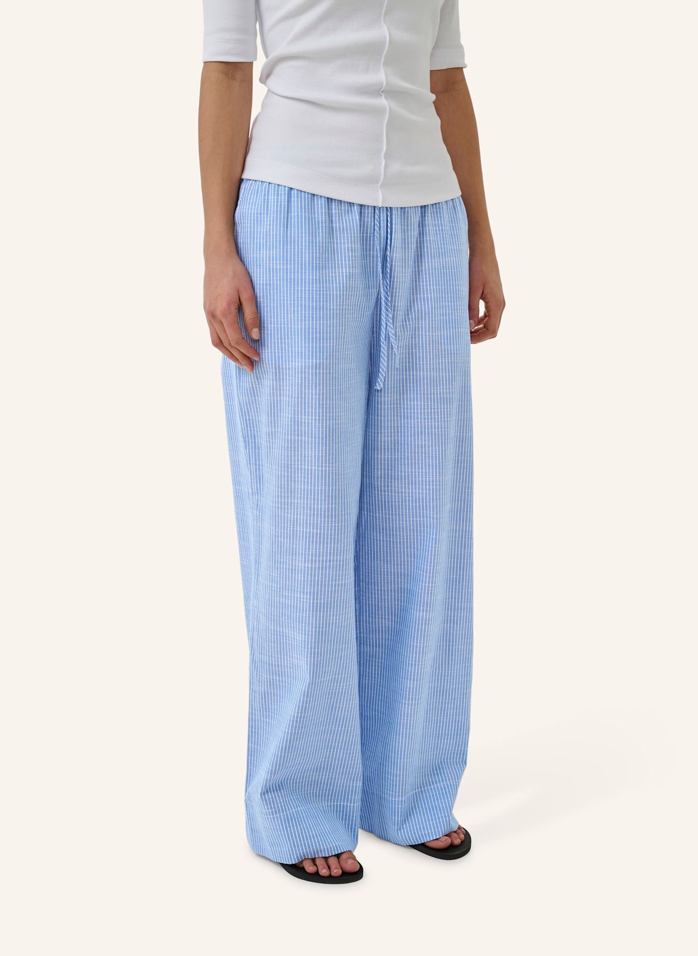 MY ESSENTIAL WARDROBE Marlenehose SKYEMW: BLAU