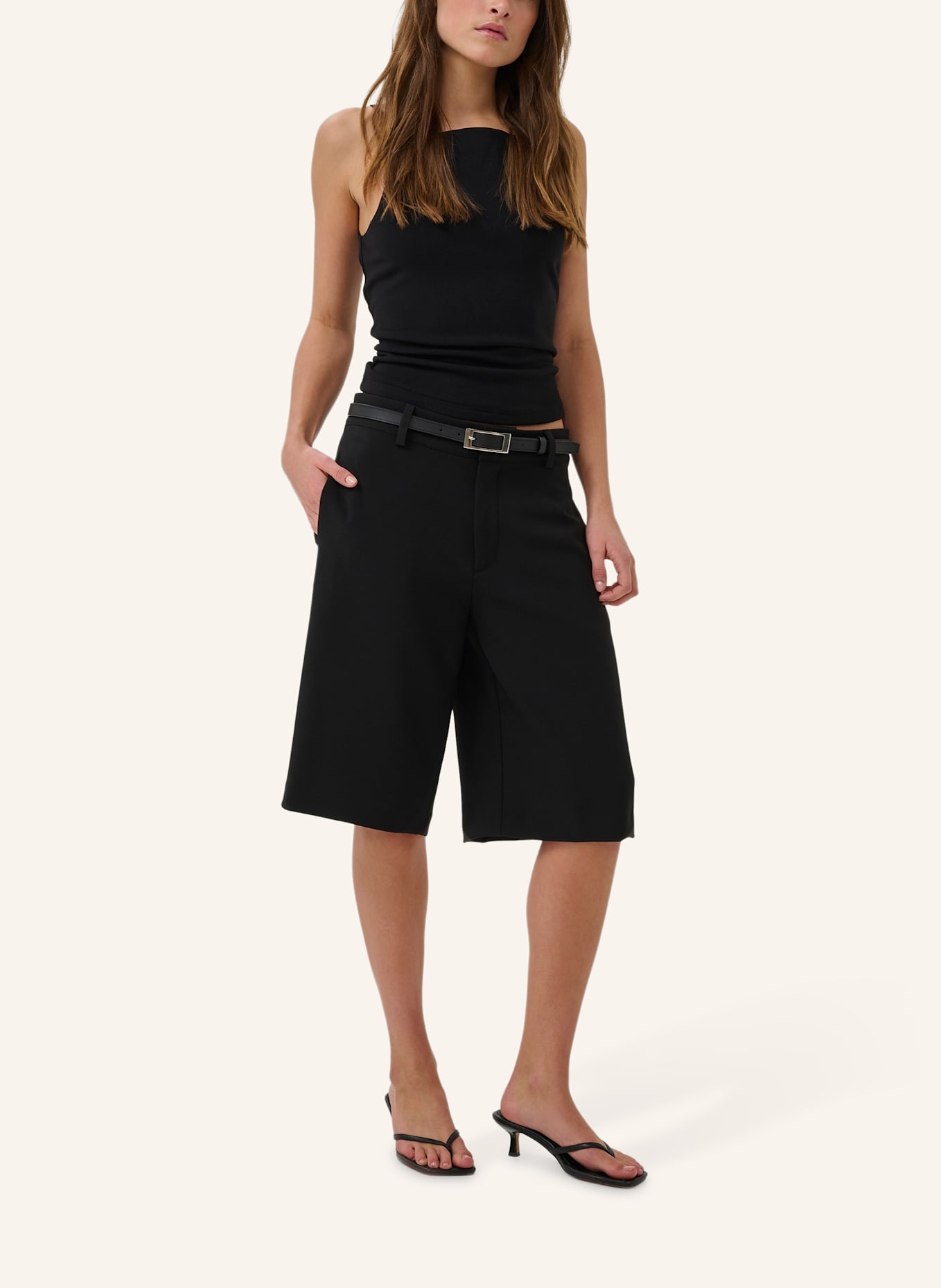 MY ESSENTIAL WARDROBE Bermudas YOLAMW: SCHWARZ