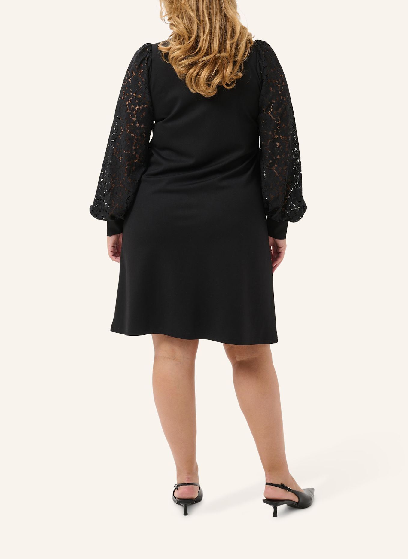 KAFFE curve Midikleid KCAYLA mit Spitze: SCHWARZ