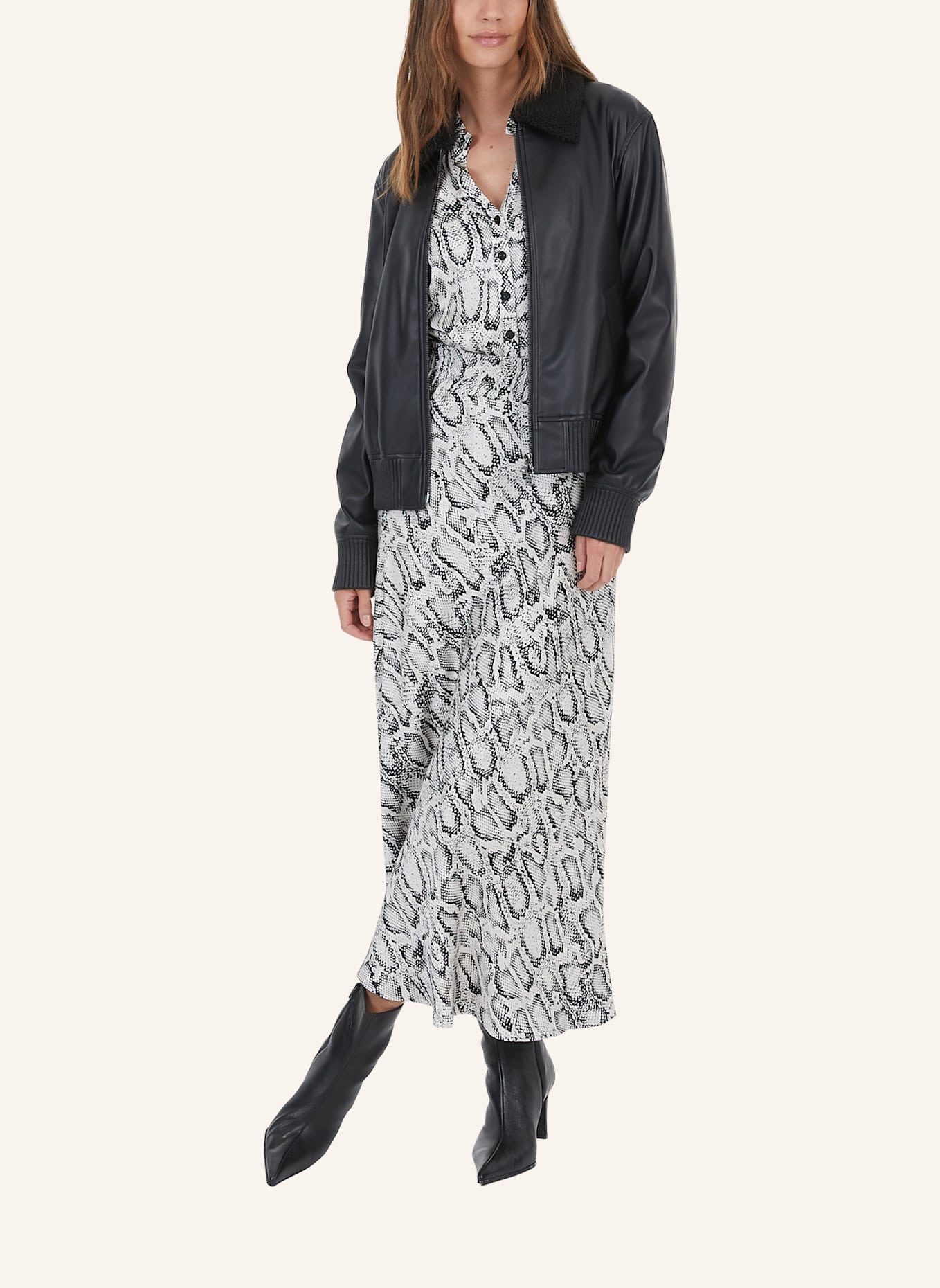 MARC AUREL Blouson: SCHWARZ