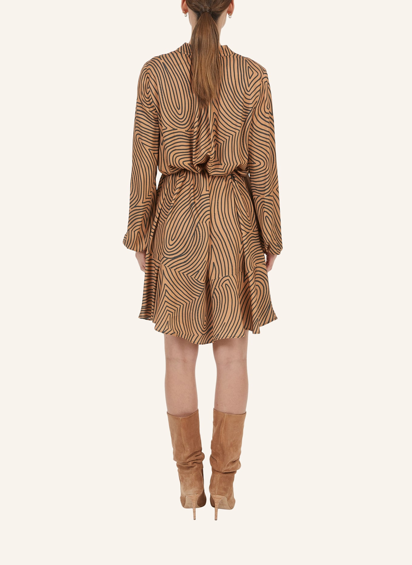 MARC AUREL Kleid: BRAUN