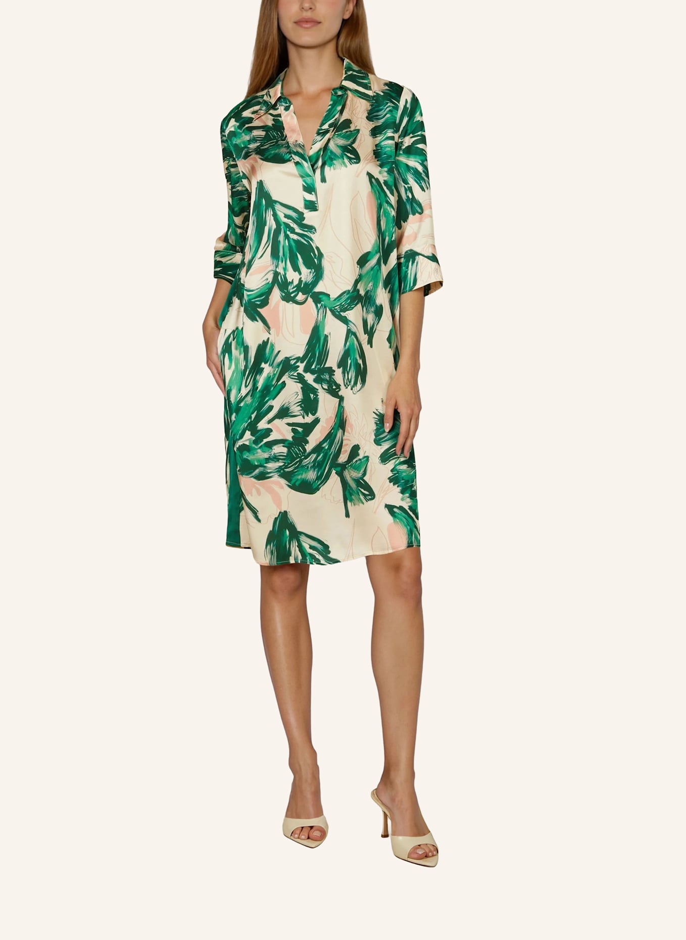 MARC AUREL Kleid: GRÜN