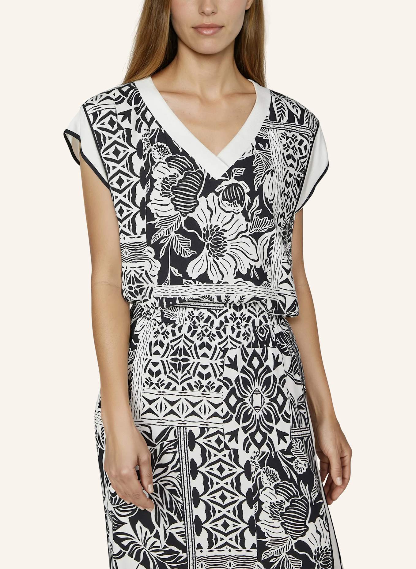 MARC AUREL Top: SCHWARZ