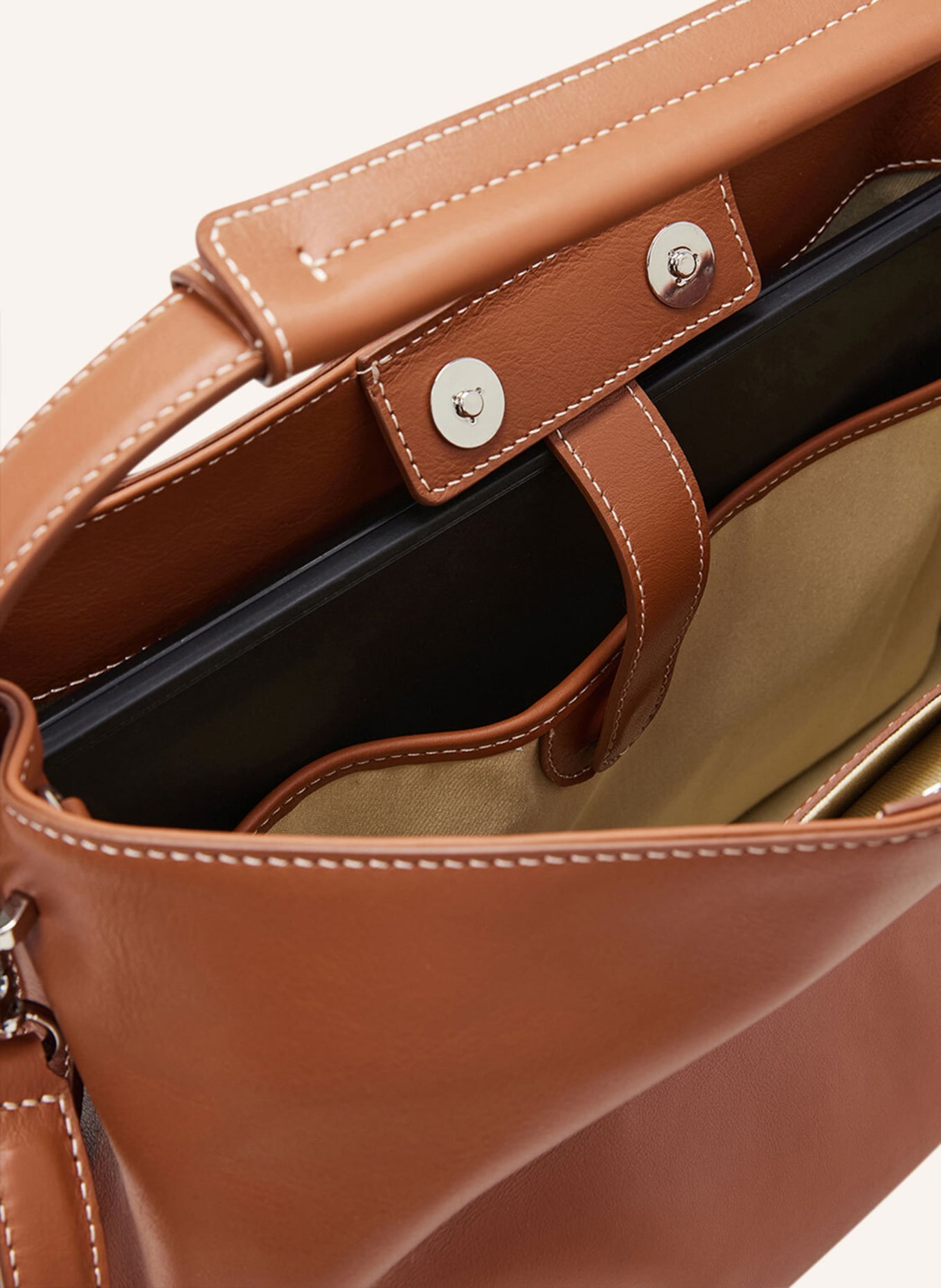 Flattered Handtasche HARPER, Farbe: COGNAC (Bild 3)