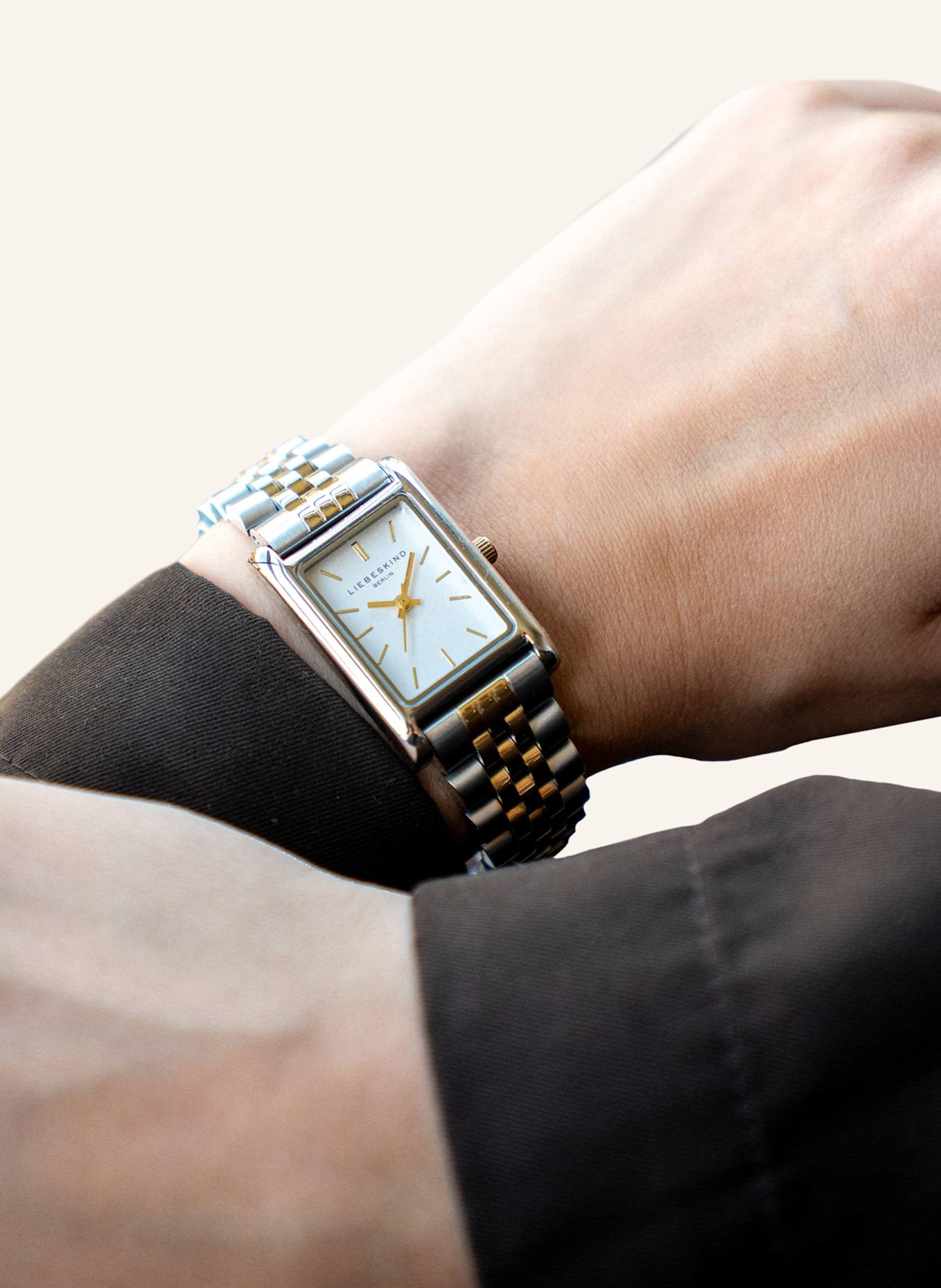 LIEBESKIND Armbanduhr  aus  Edelstahl: SILBER/ GOLD