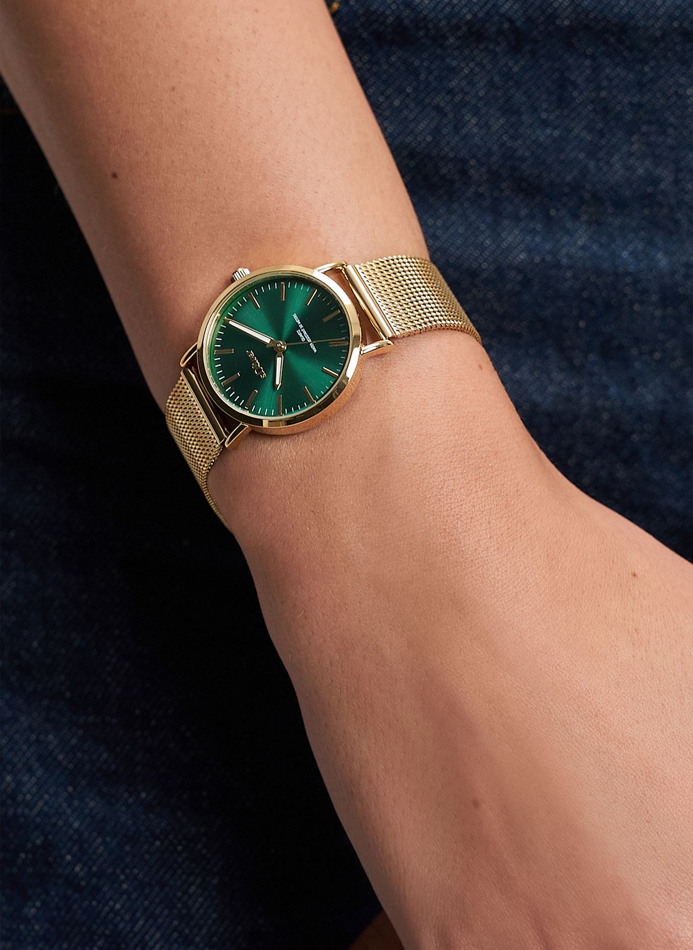 s.Oliver Armbanduhr  aus  Edelstahl: GOLD