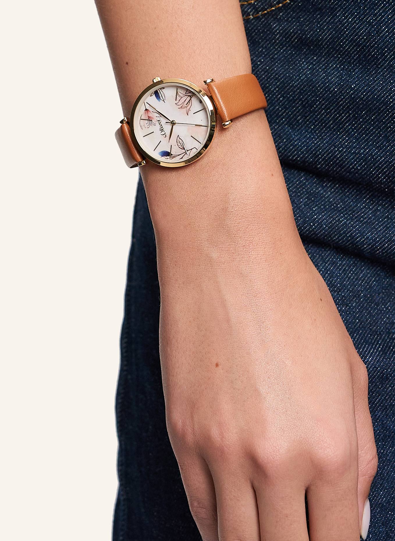 s.Oliver Armbanduhr  aus  Kunstleder: BRAUN