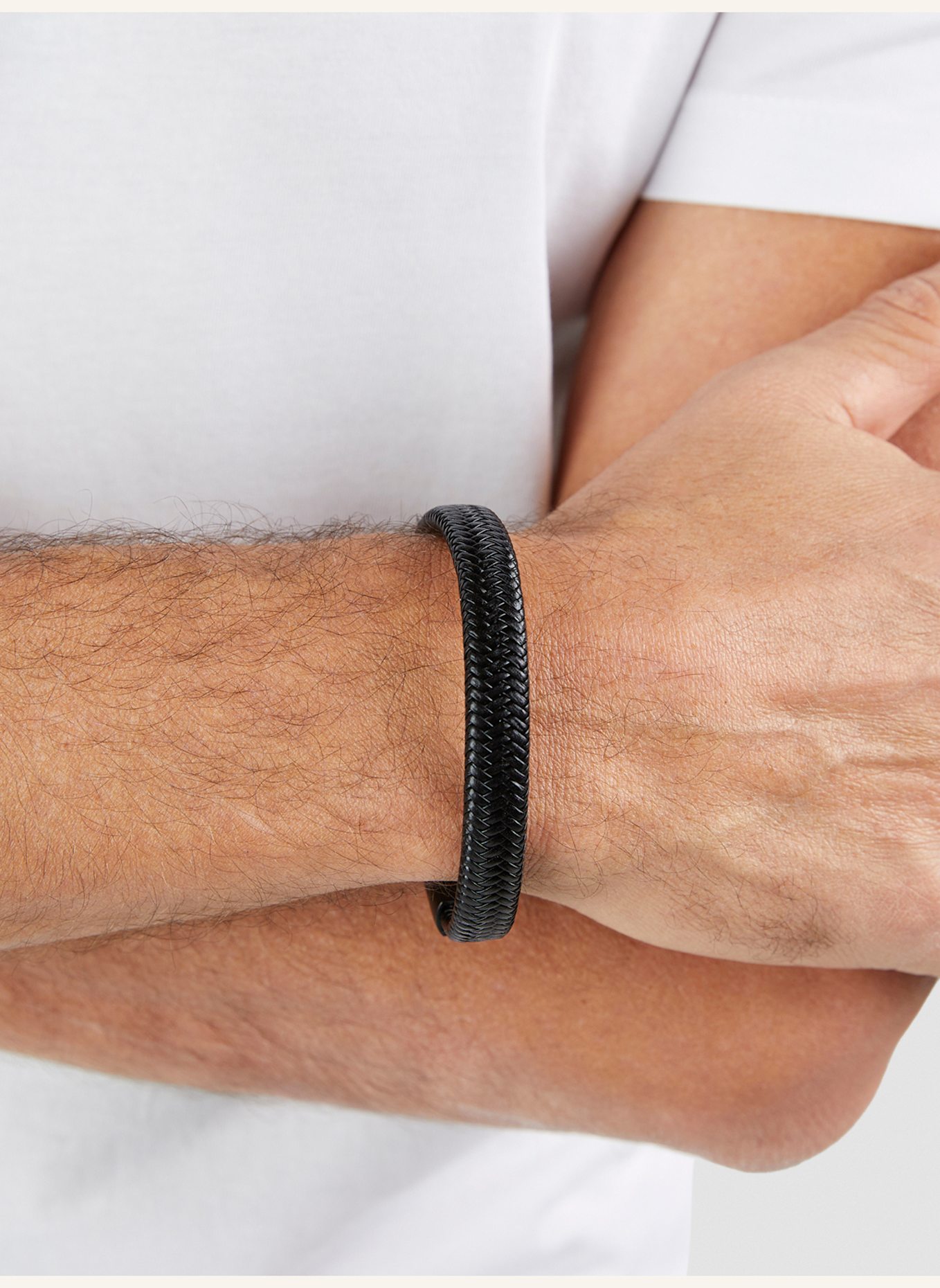 s.Oliver Armband  aus  Echtleder: SCHWARZ