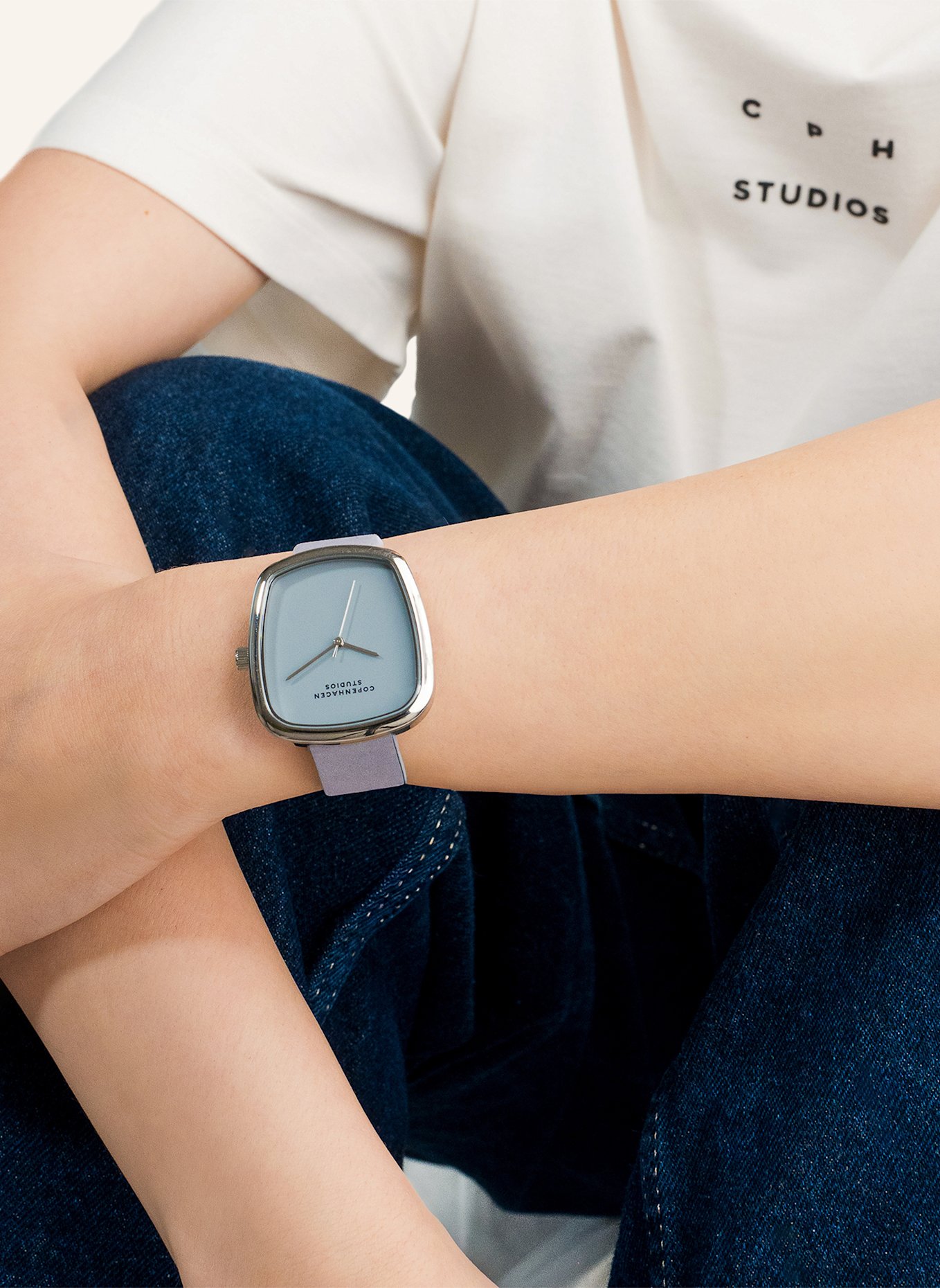 COPENHAGEN STUDIOS Armbanduhr  aus  Echtleder: SILBER