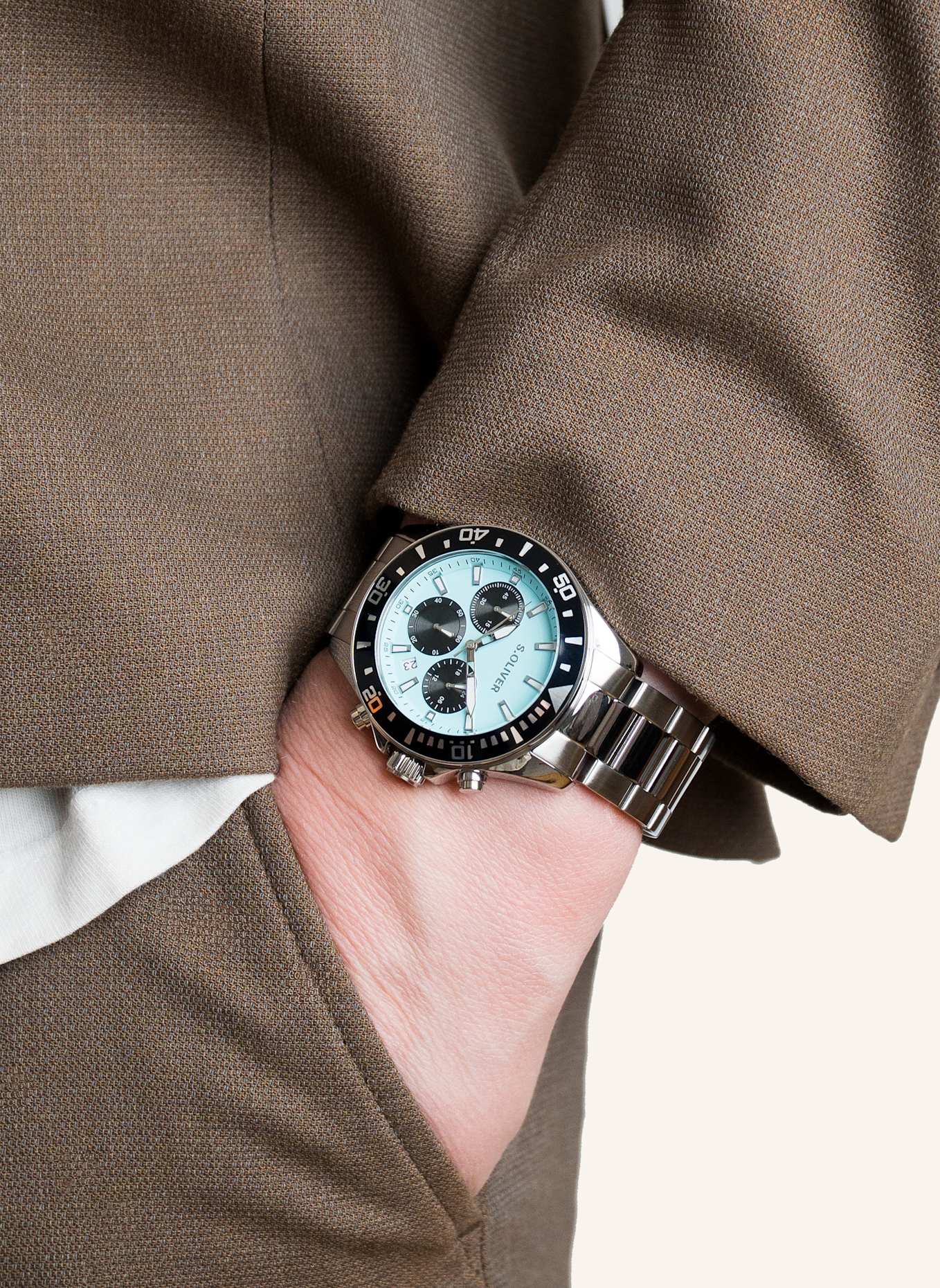 s.Oliver Armbanduhr  aus  Edelstahl: ZILVER