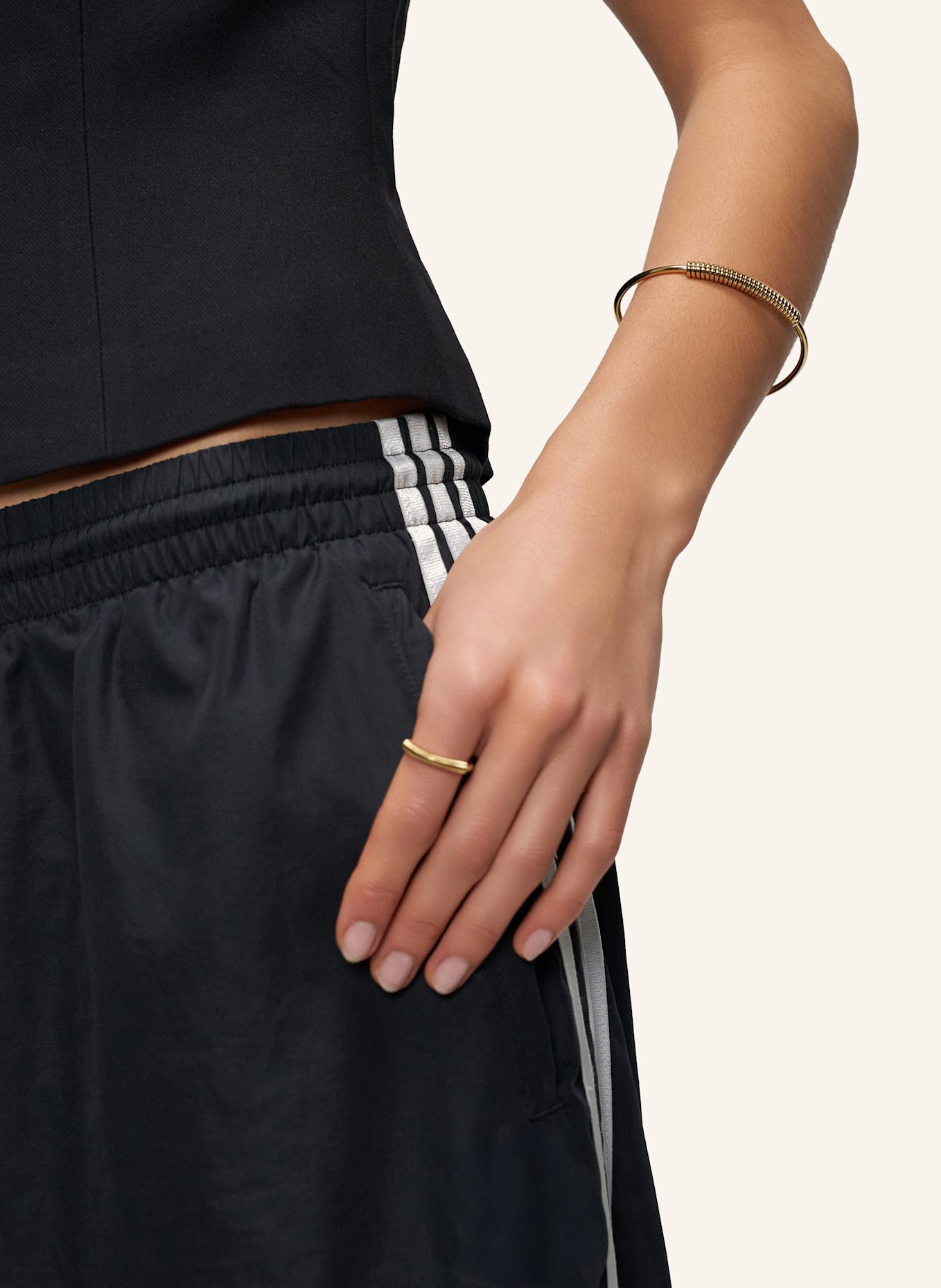 LIEBESKIND Armband aus Edelstahl: GOLD