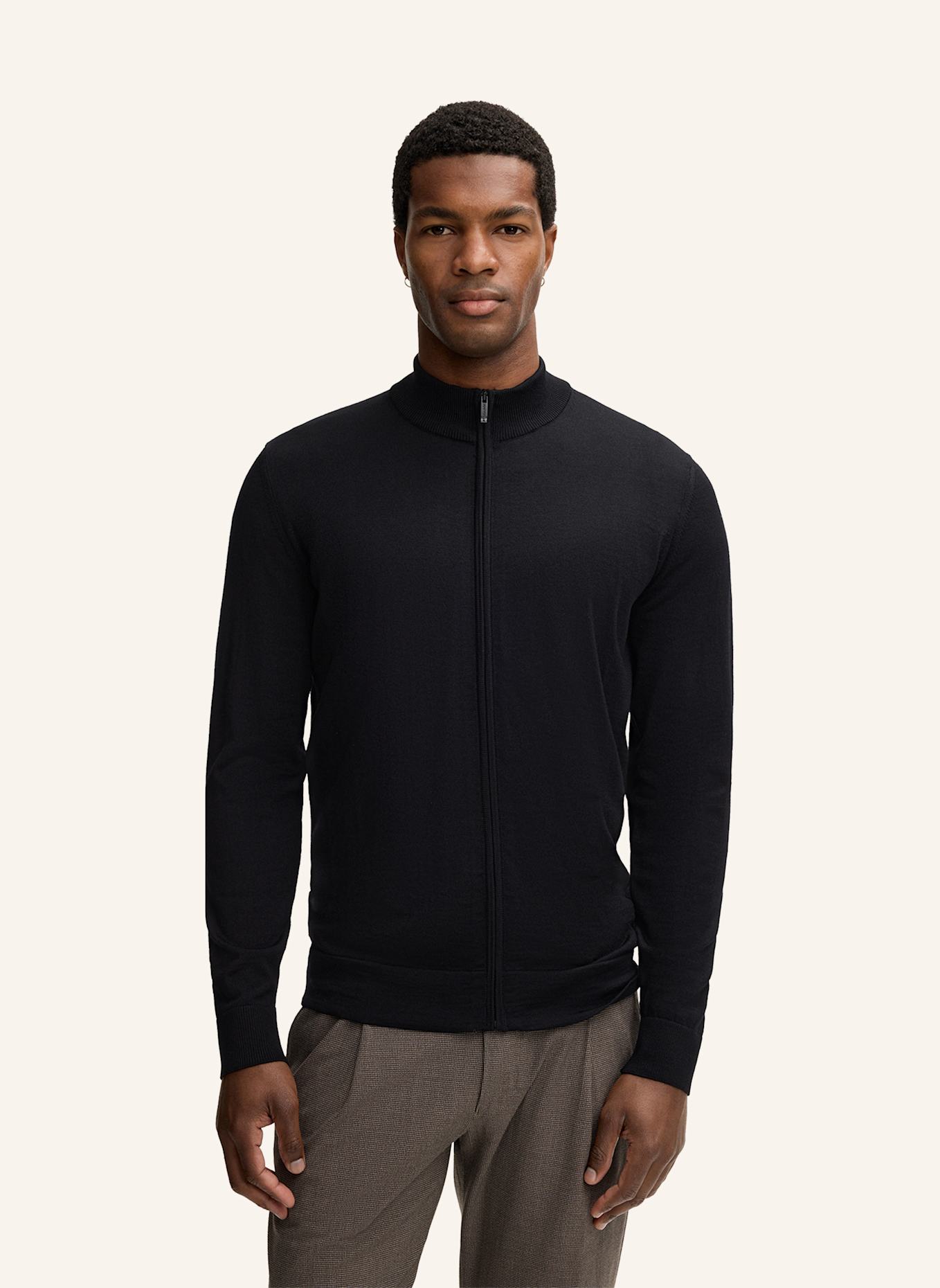STRELLSON Strickjacke: SCHWARZ