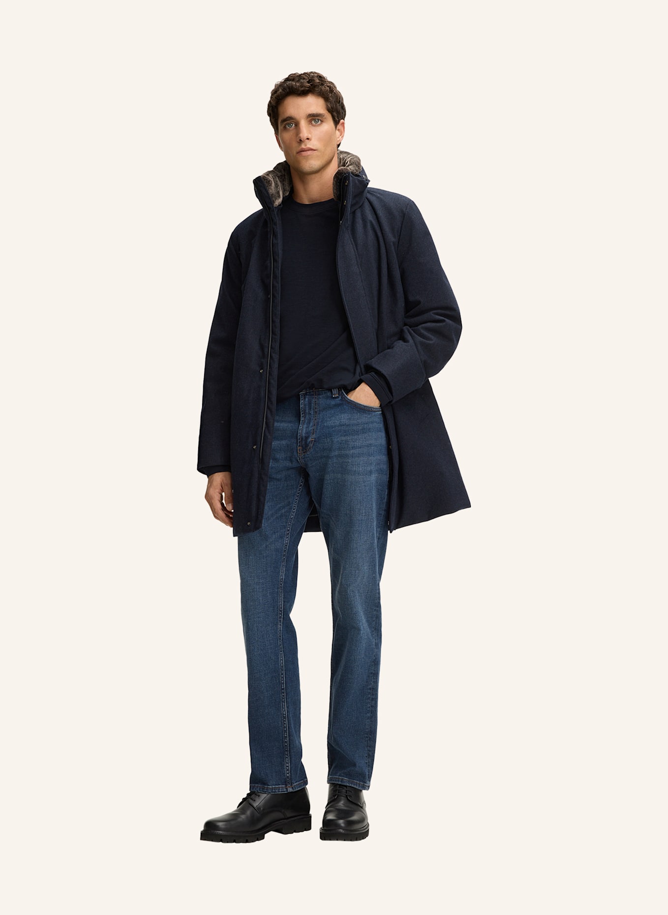 STRELLSON Parka FLEX: DUNKELBLAU