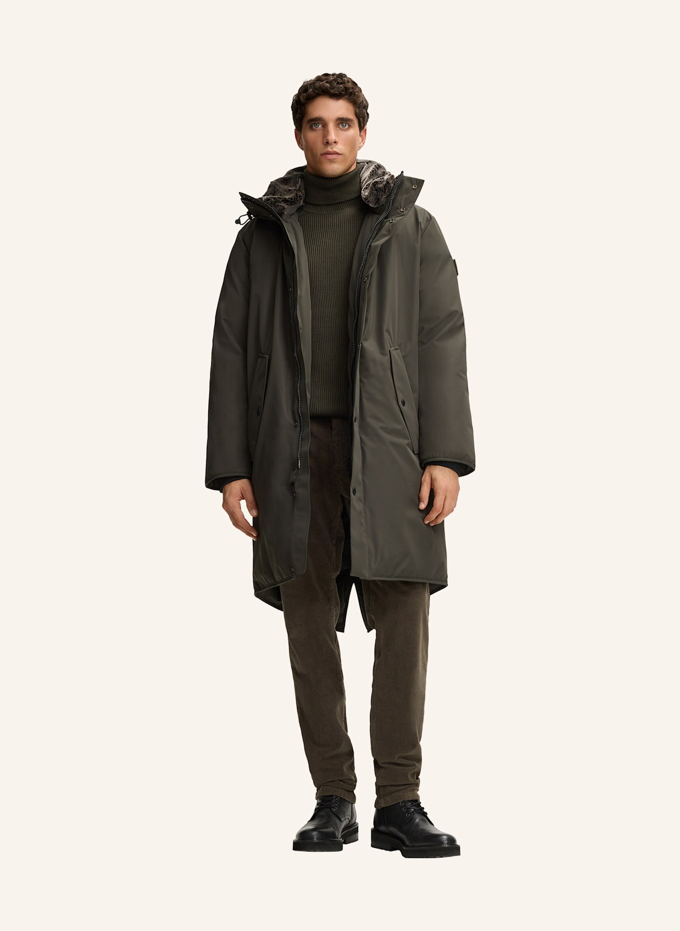 STRELLSON Parka: GRÜN