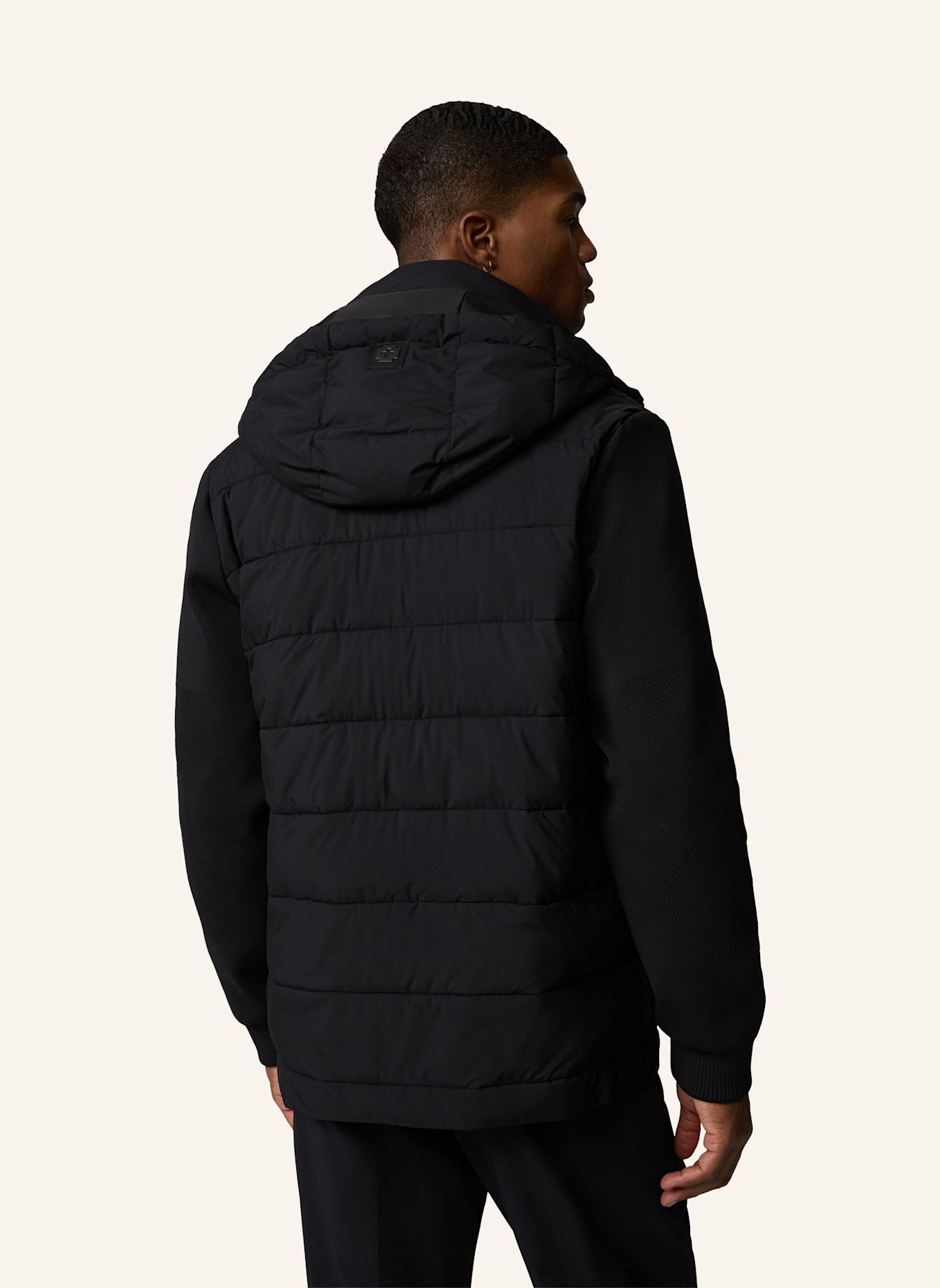 STRELLSON Steppjacke FLEX: SCHWARZ