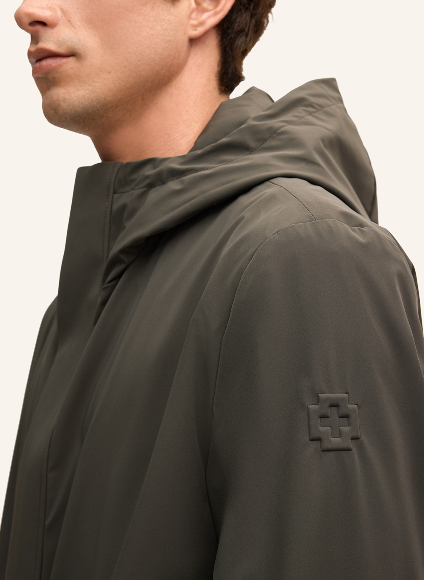 STRELLSON Parka: OLIV