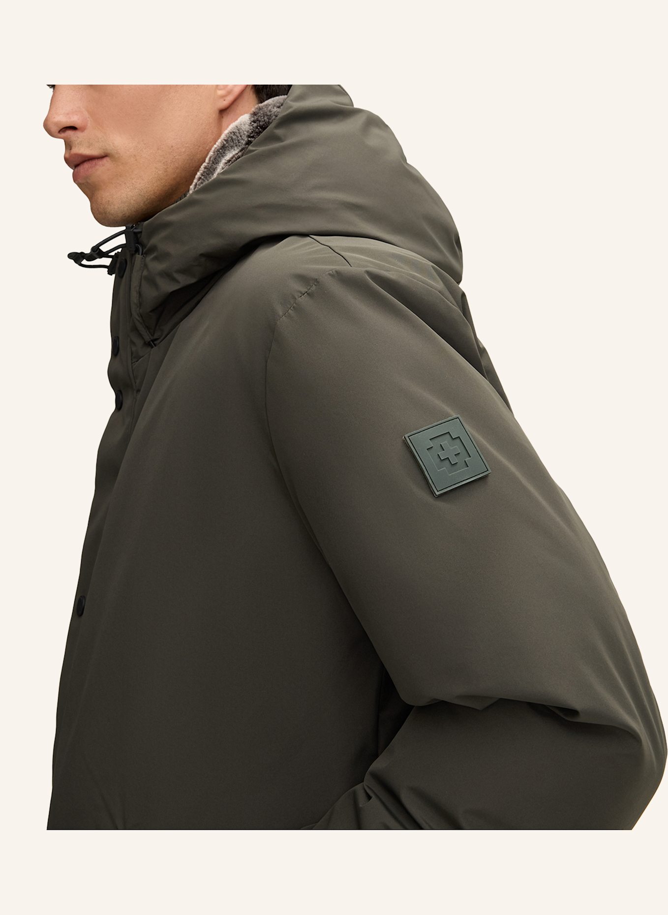 STRELLSON Parka: GRÜN