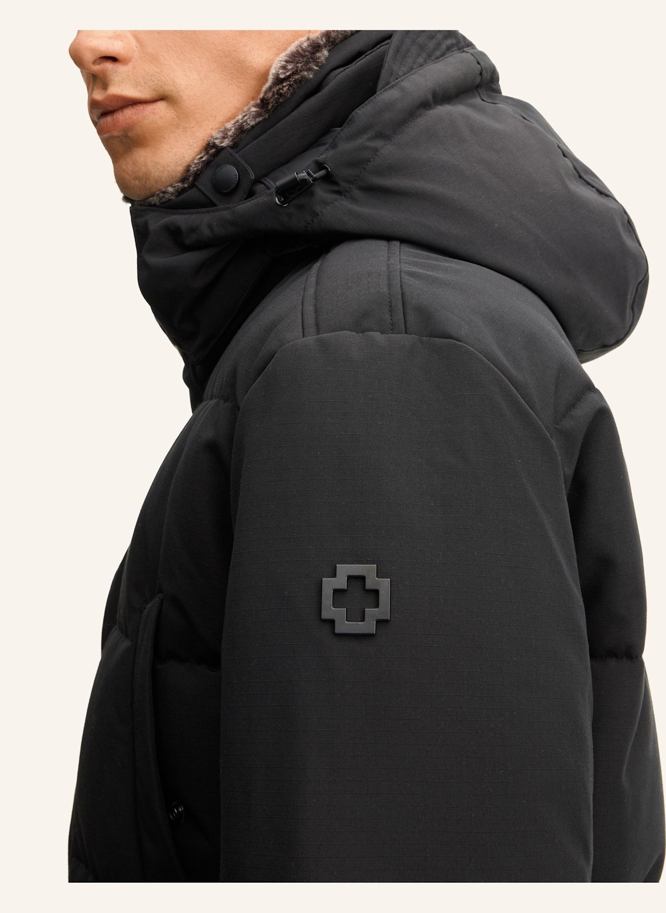 STRELLSON Steppjacke: SCHWARZ
