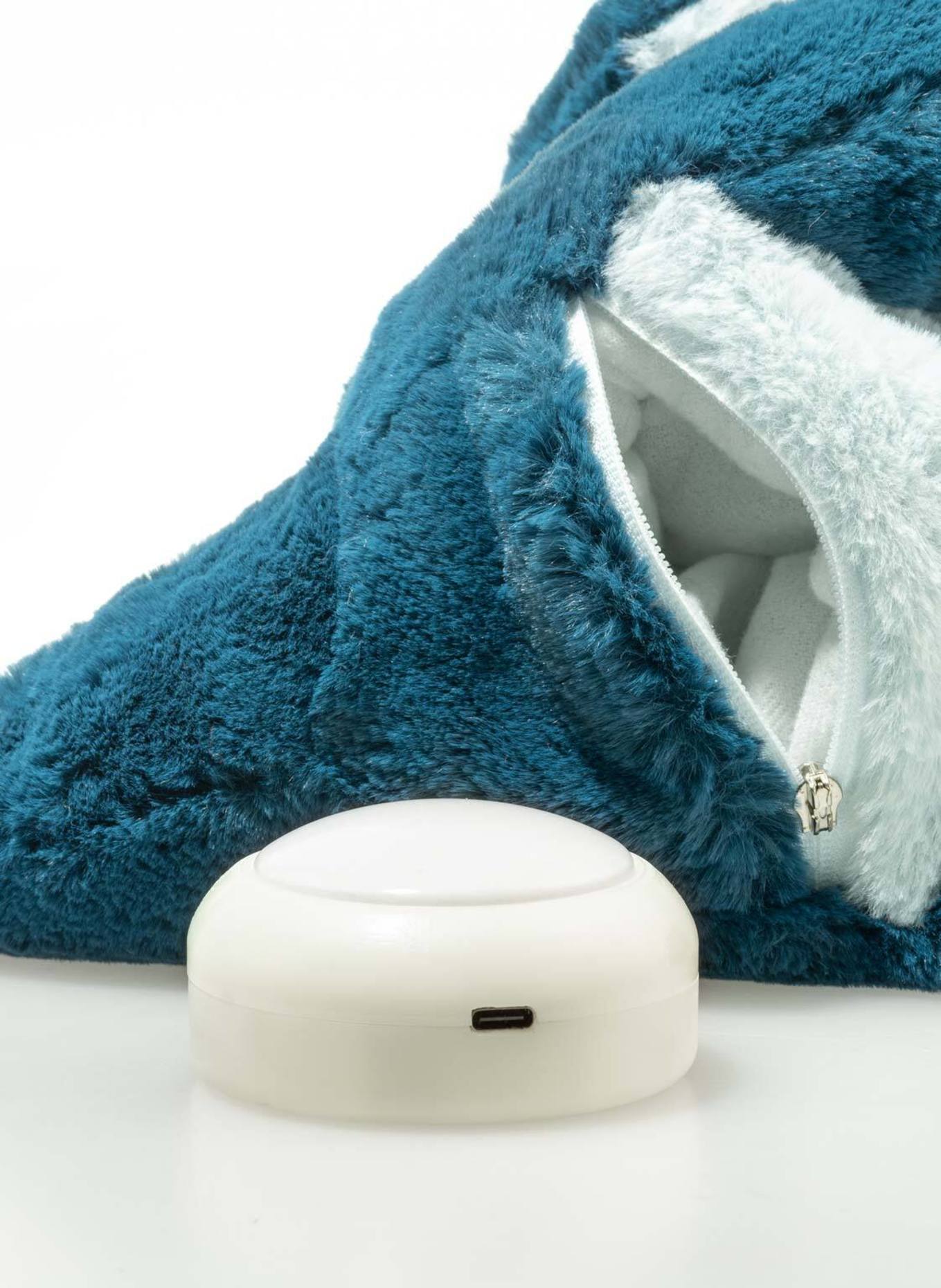 Steiff Kuscheltier Light at Night SPOTT Stegosaurus 28 cm, hellblau: HELLBLAU