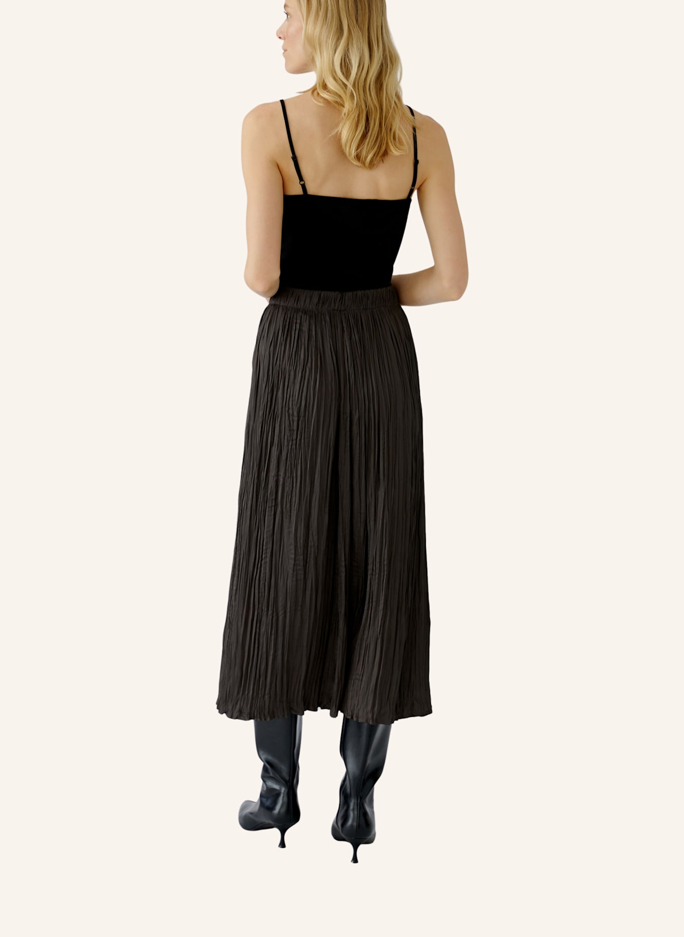 oui Plisseerock: BRAUN